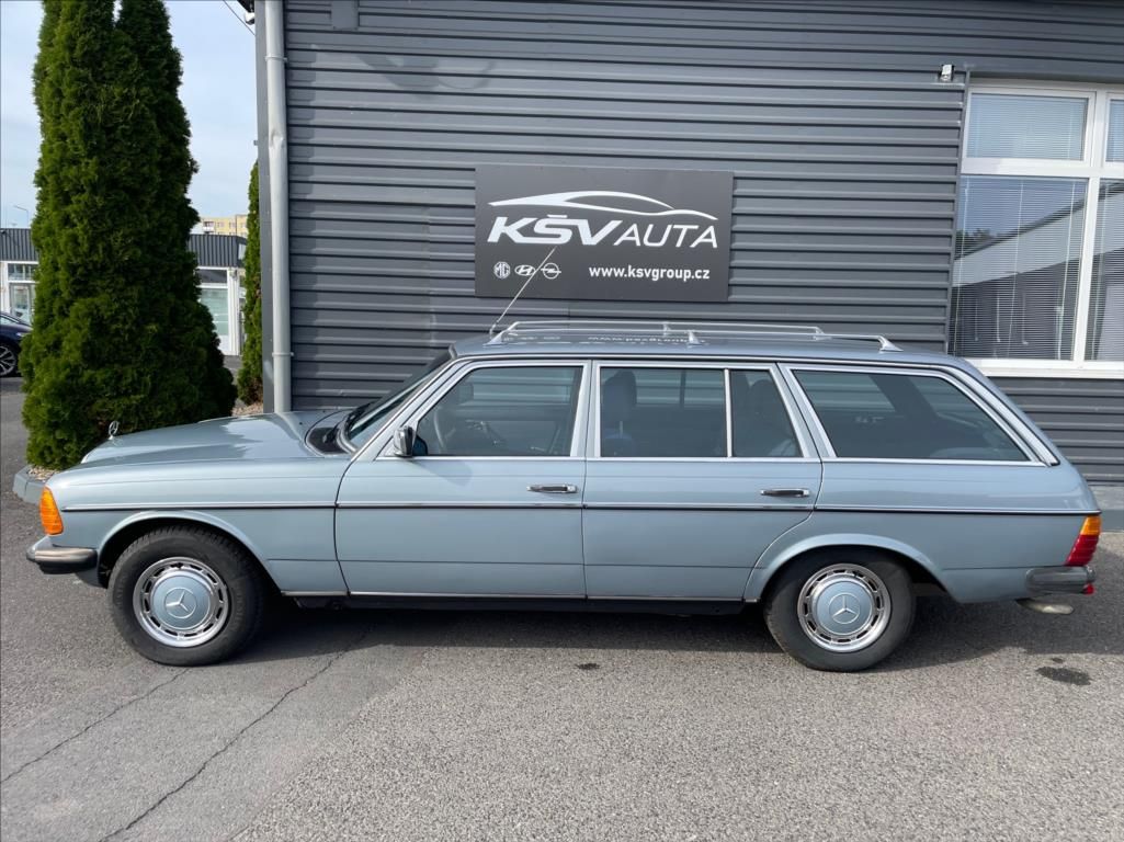 Mercedes-Benz 123, 2,9 - fotka 5