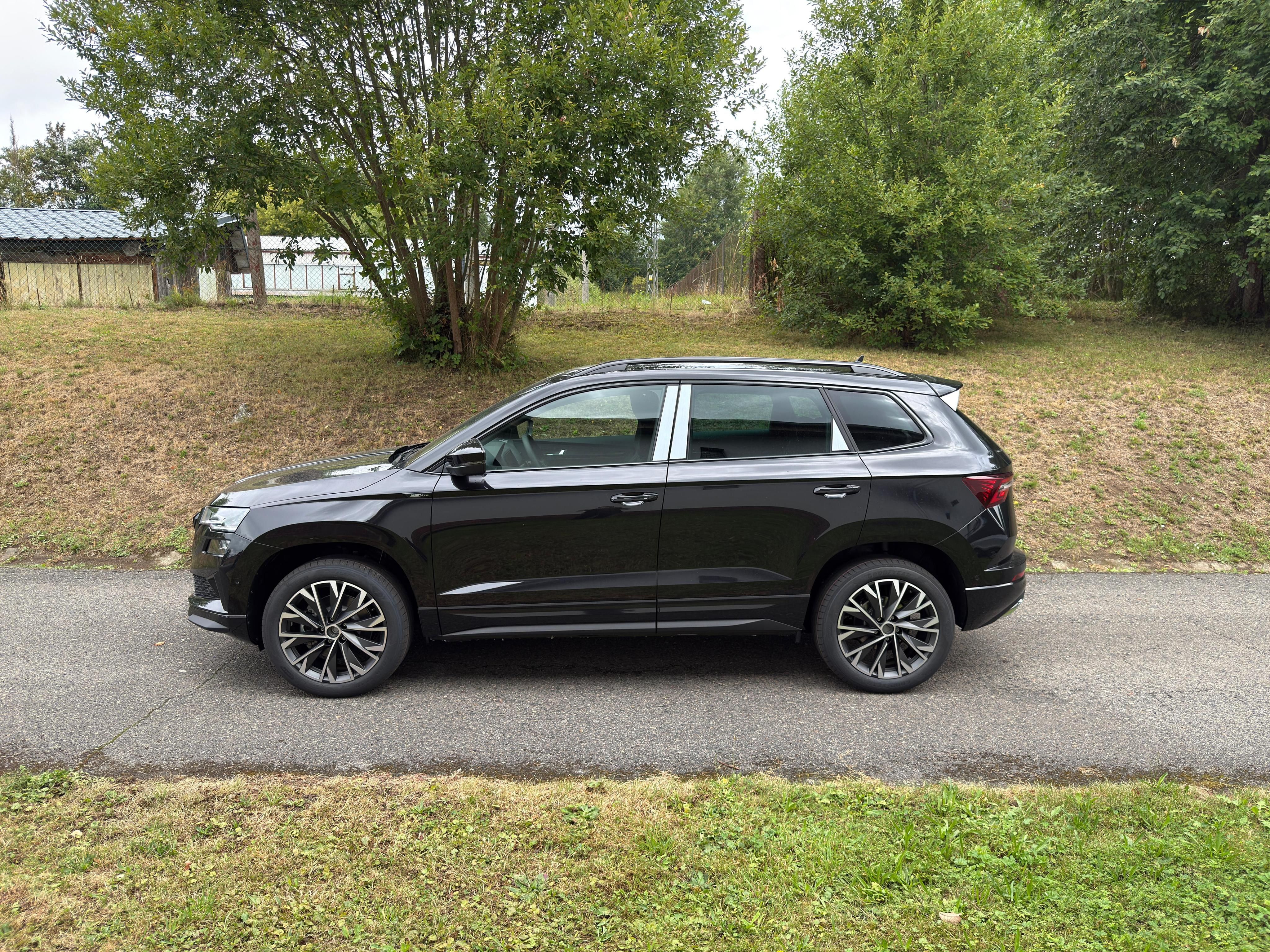 Škoda Karoq, 1,5 TSI 110 kW DSG Sportline - fotka 2