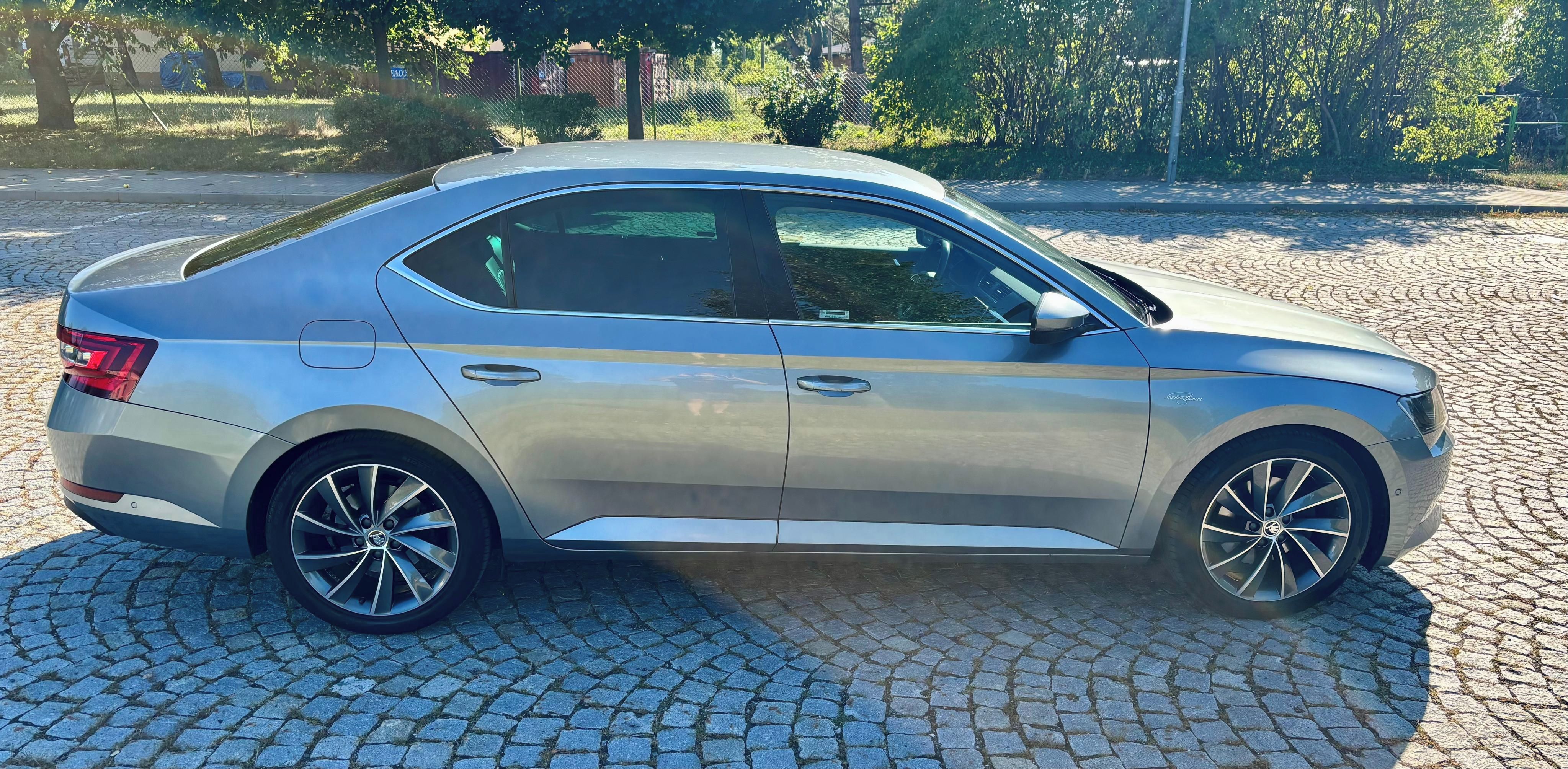 Škoda Superb, 2.0 TDi 140 kW L&K 4x4 DSG - fotka 6