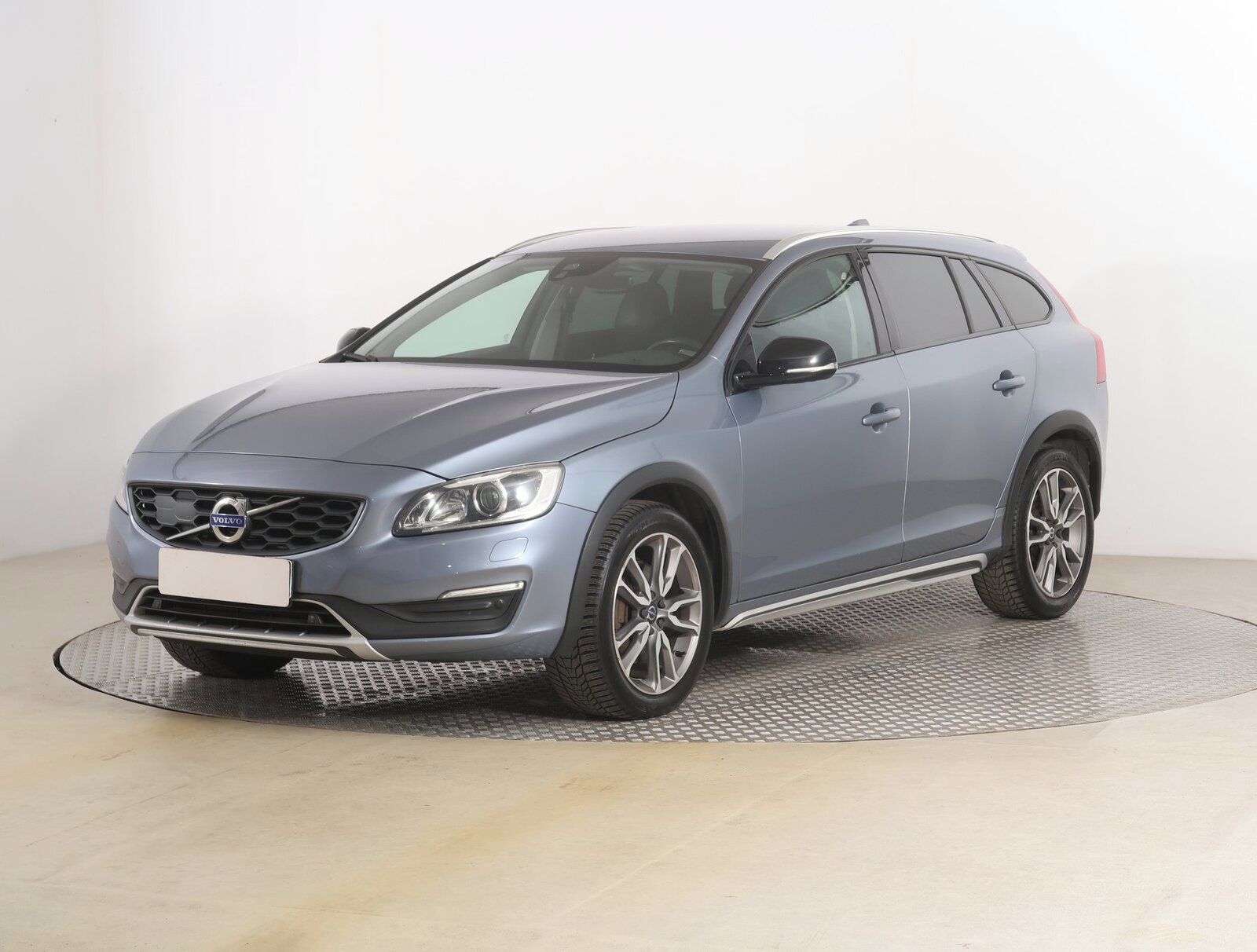 Volvo V60, D4 2.4 AWD, 4X4, Automat - fotka 2