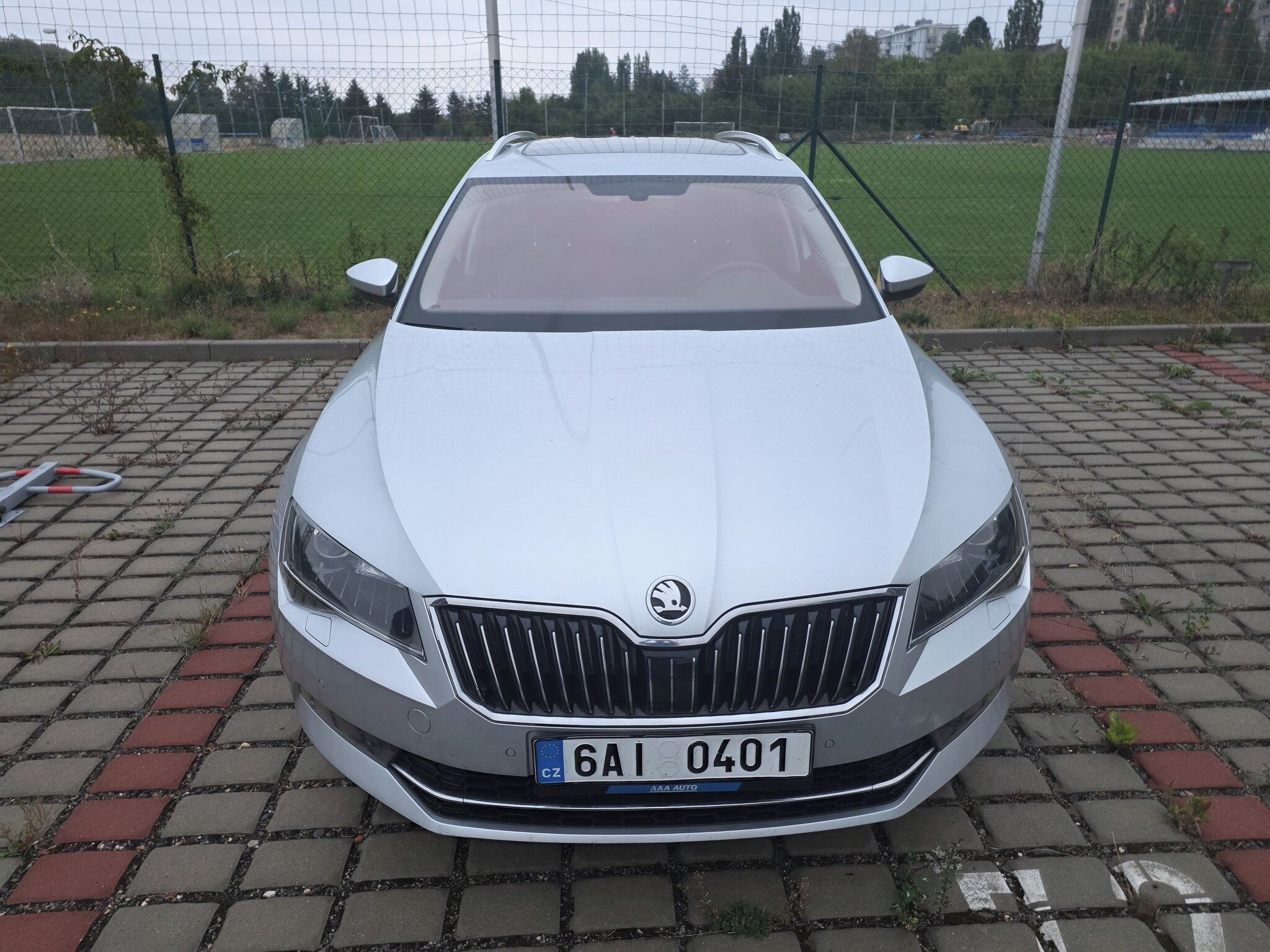 Škoda Superb, Škoda Superb Combi 1.8 TSI DSG