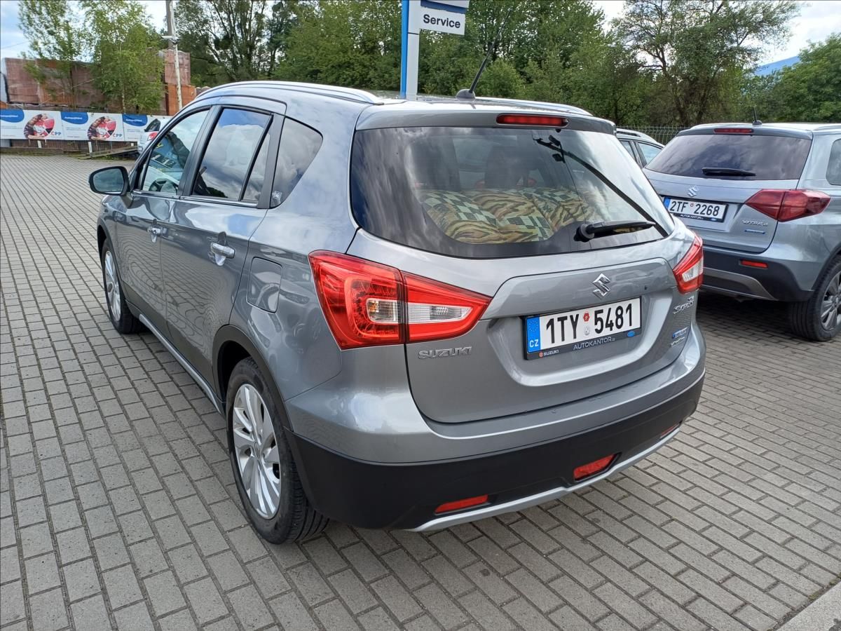 Suzuki SX4 S-Cross, 1,4 Premium 4x4 Hybrid - fotka 4