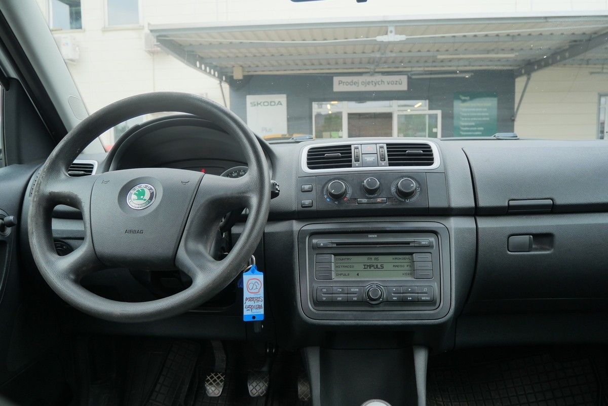 Škoda Roomster, 1.4 16V 63 kW - fotka 6