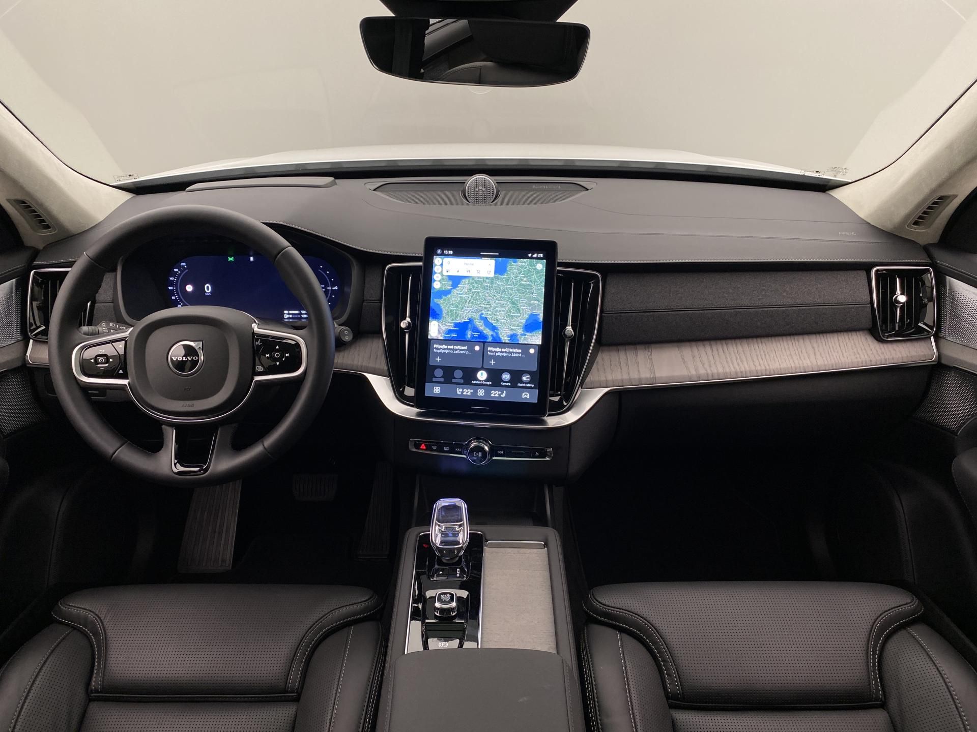 Volvo XC90, T8 AWD PLUG-IN ULTIMATE BRIGHT - fotka 2