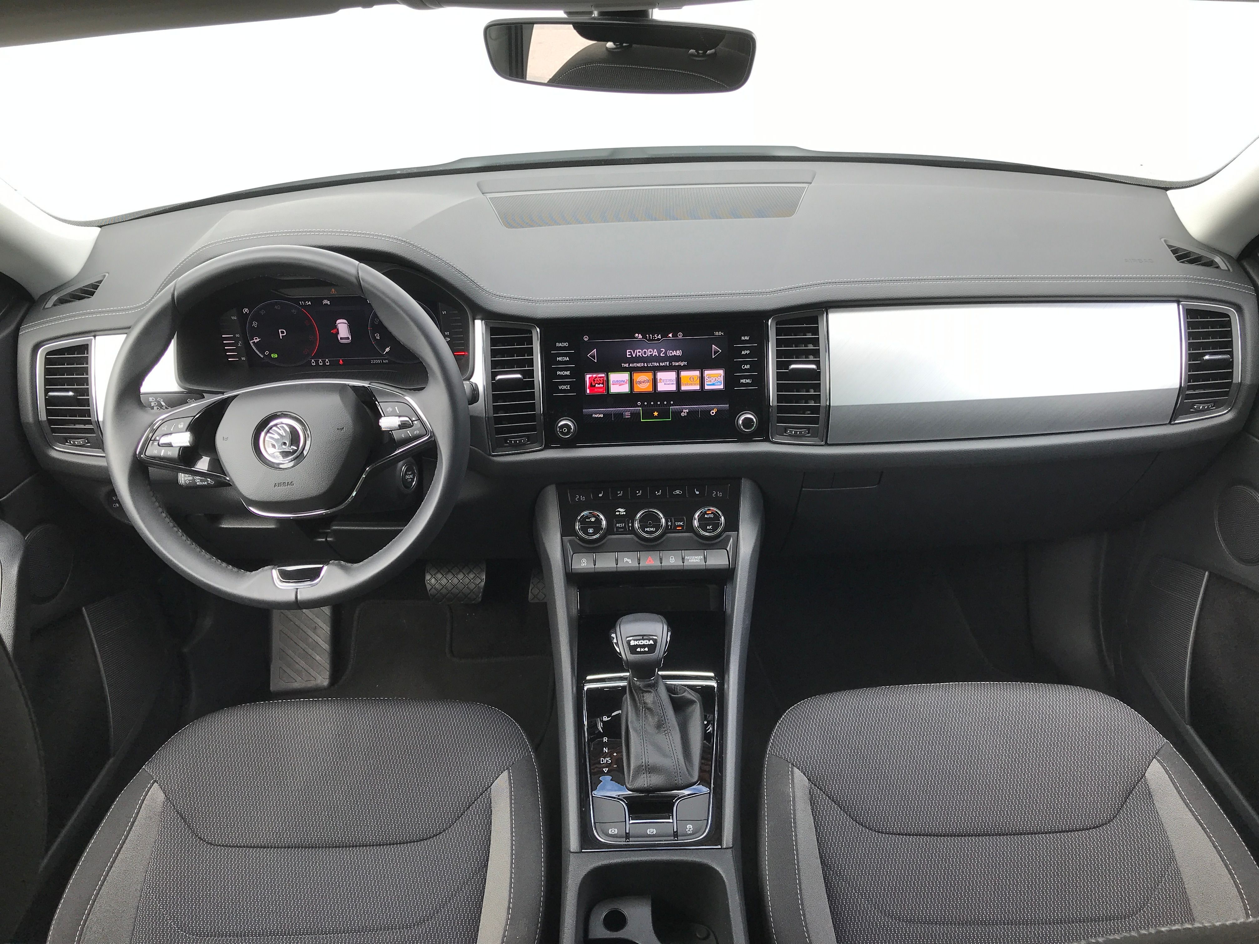 Škoda Kodiaq, 4x4 TDi 110kW 7°DSG Ambi+Tažné - fotka 5