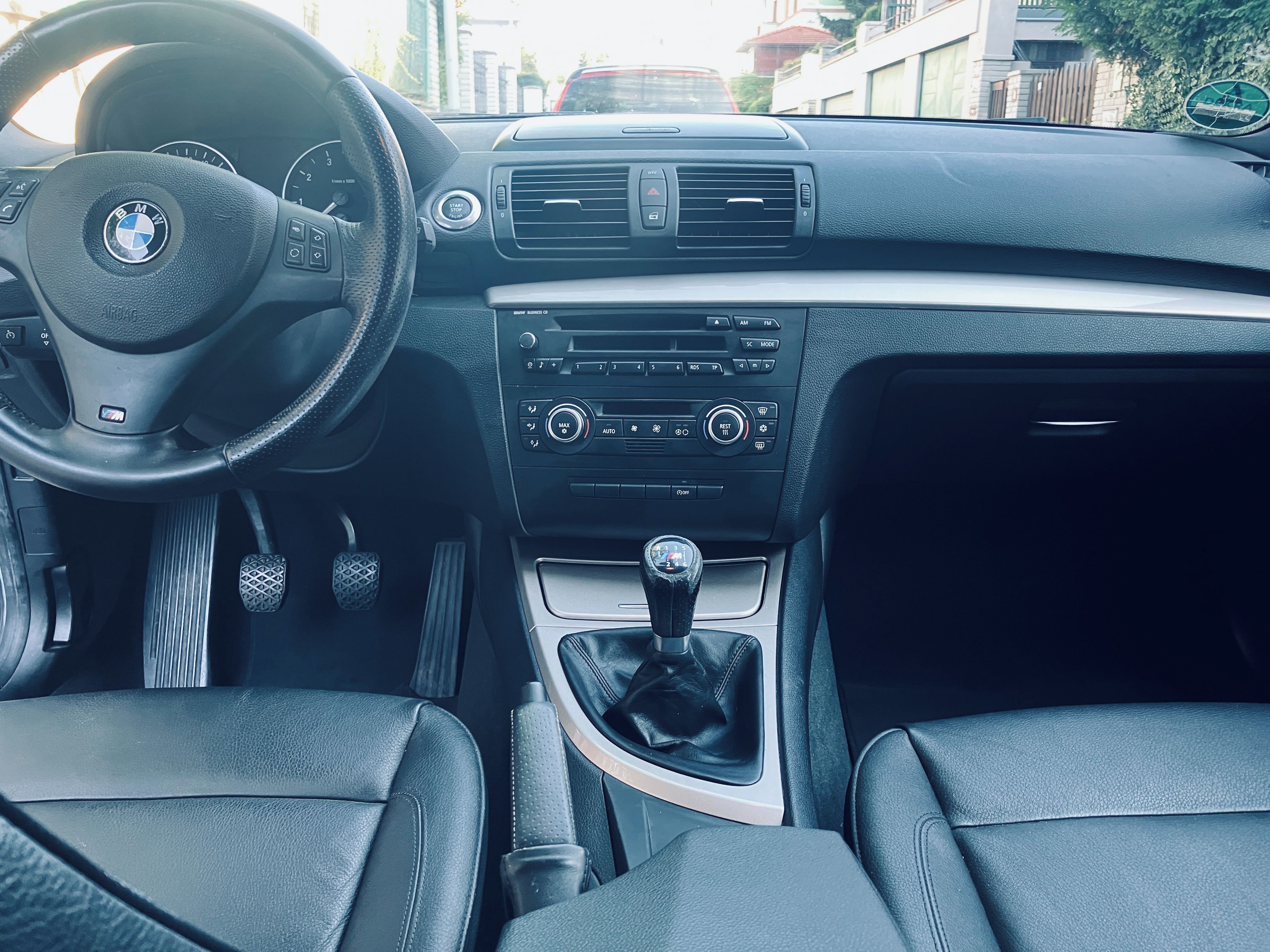 BMW Řada 1, BMW 118i - fotka 6