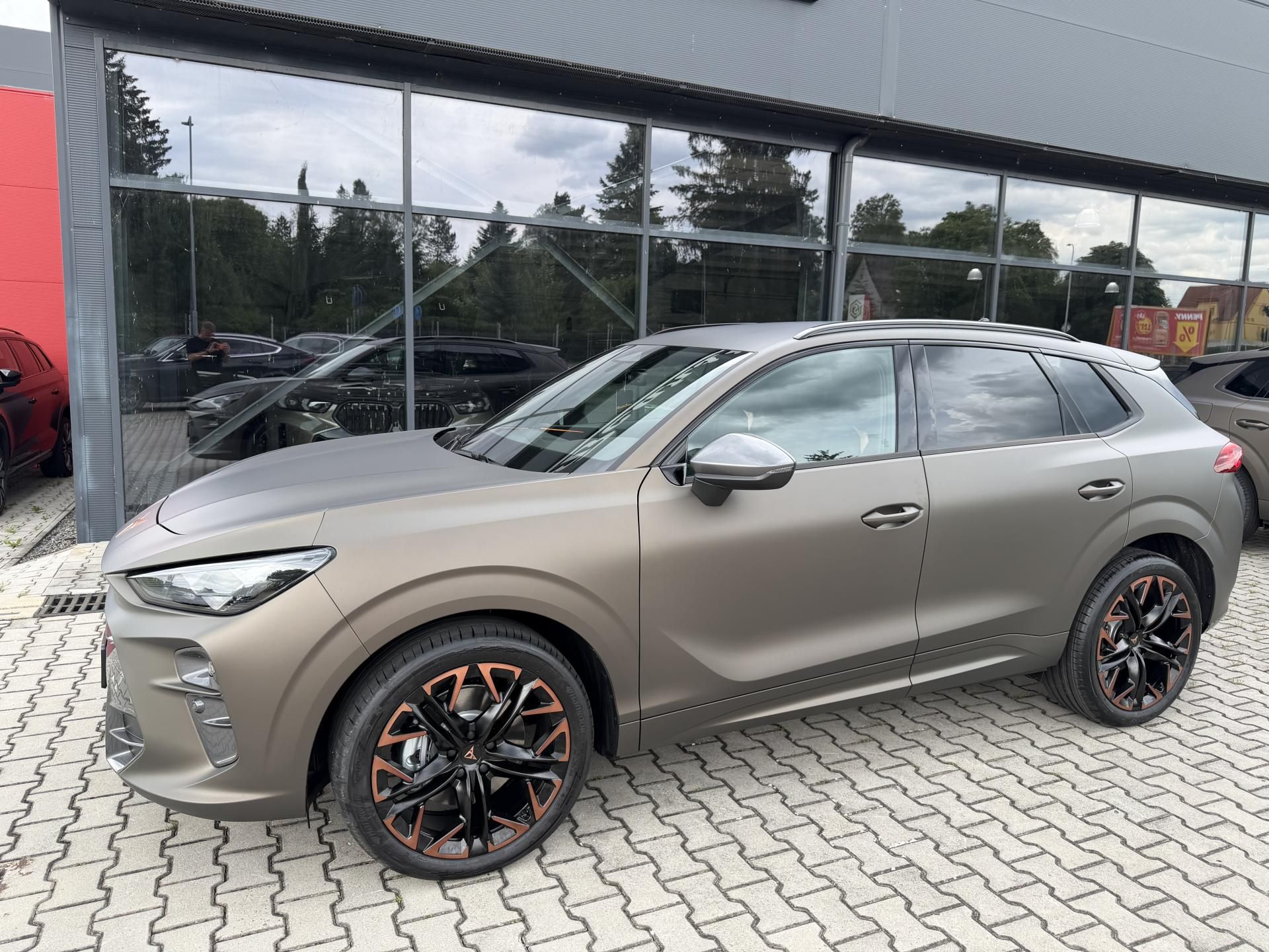 Cupra Terramar, 2.0TSI 150kW 4WD R20 NT DCC CZ - fotka 2