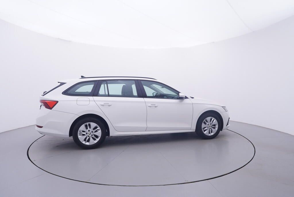 Škoda Octavia, Ambition 1.5 TSI 110 kW - fotka 6
