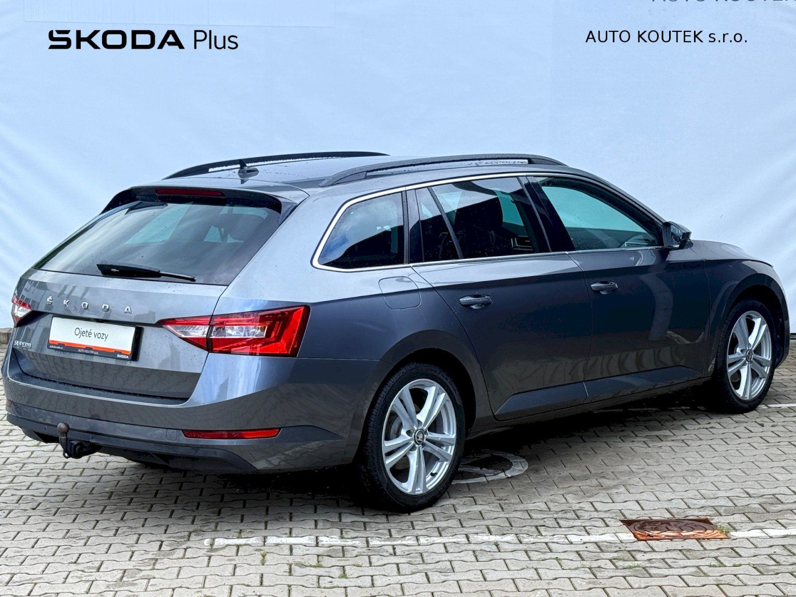 Škoda Superb, 1.5TSI 110kW/150PS DSG AMB - fotka 2