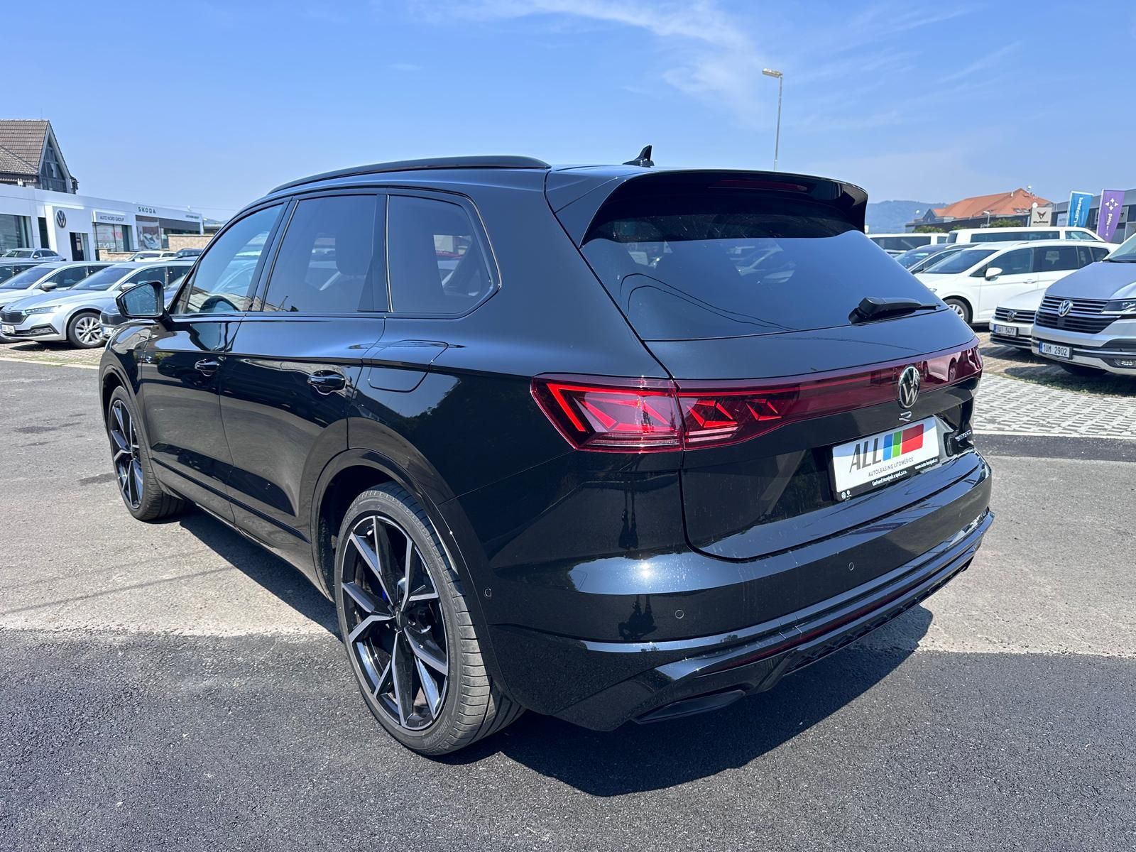 Volkswagen Touareg, R 3.0 TSI eHybrid 340kW - fotka 5