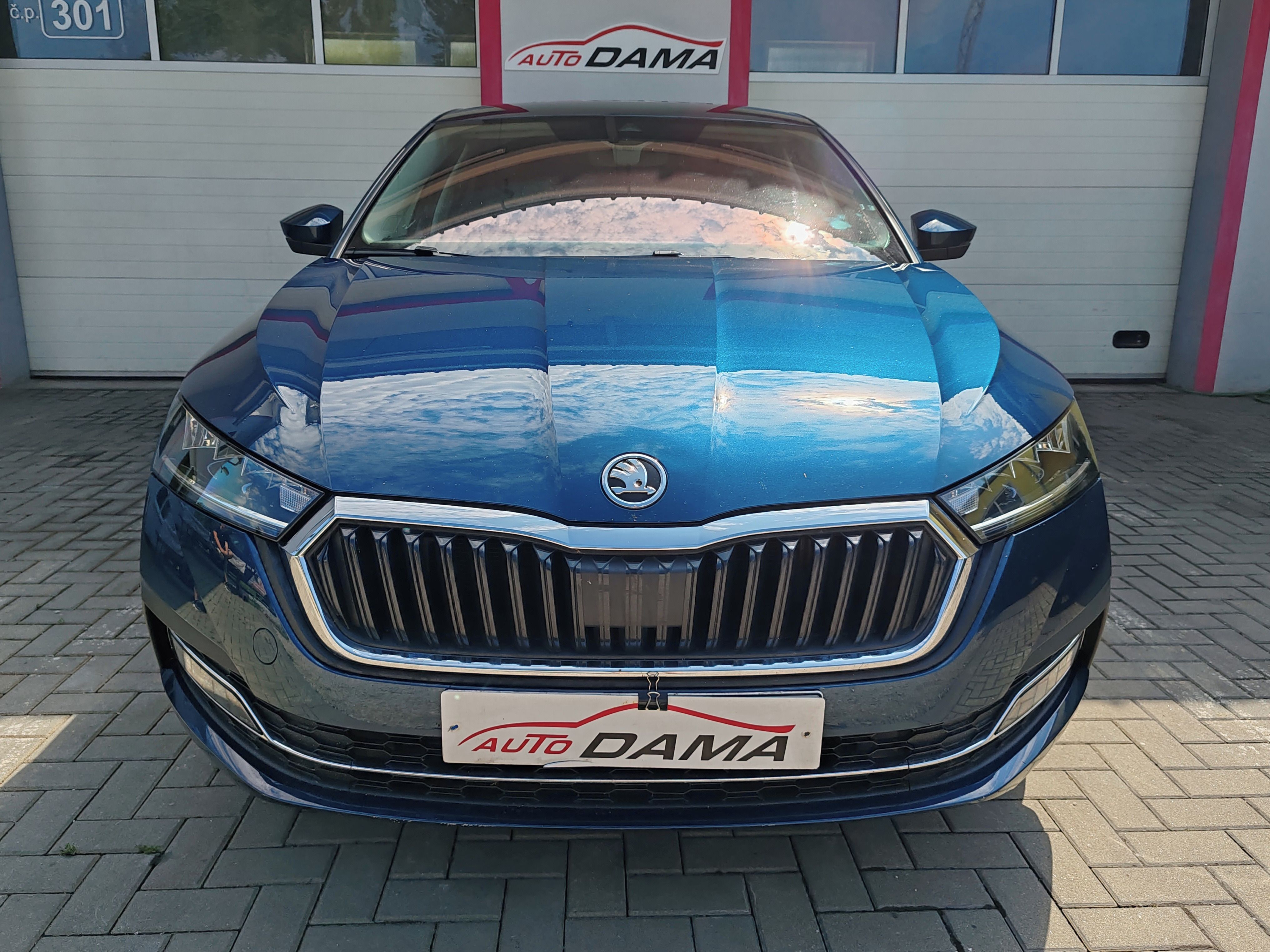 Škoda Octavia, 2.0TDI Style 1Maj ČR DPH - fotka 2