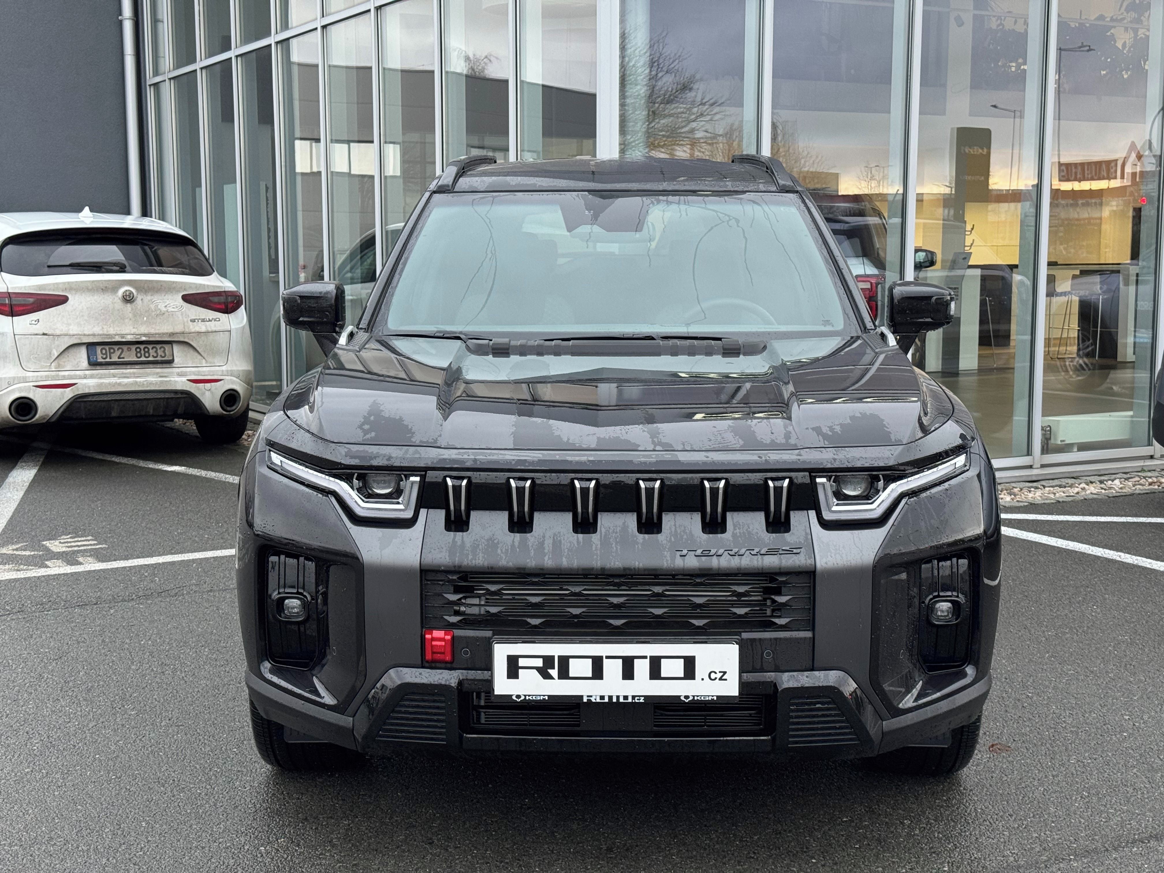 KGM Torres, Hybrid;BLACK PAKET; PŘEDVÁDĚCÍ - fotka 2