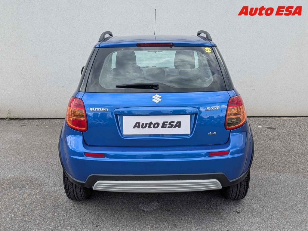 Suzuki SX4, 1.6 i,4x4 - fotka 5