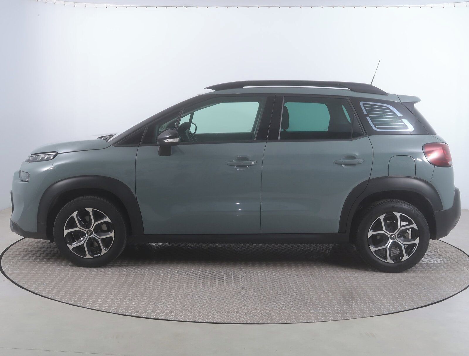 Citroën C3 Aircross, 1.2 PureTech, Shine - fotka 3