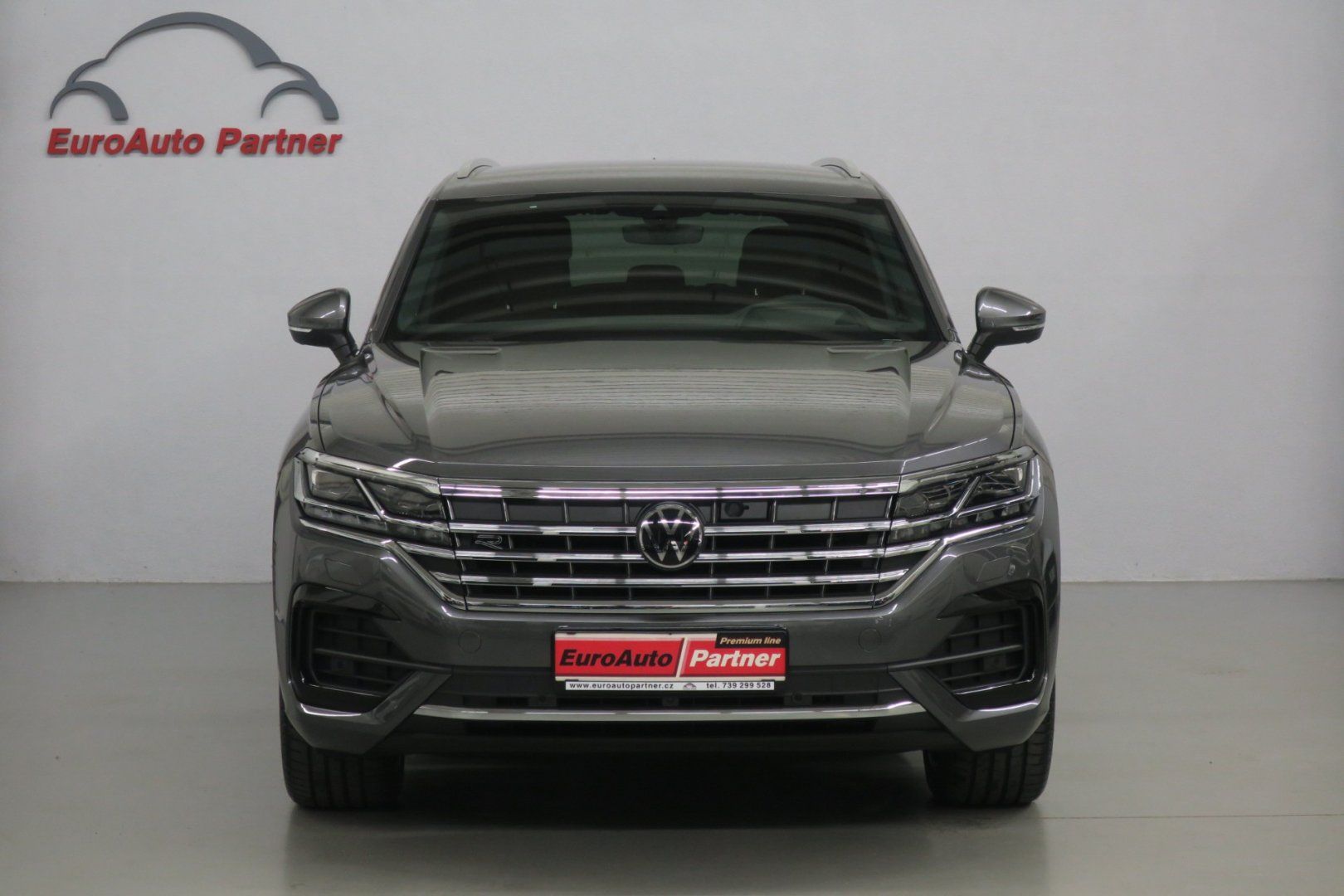 Volkswagen Touareg, R-Line 3,0TDI 210kW Nez. top. - fotka 6