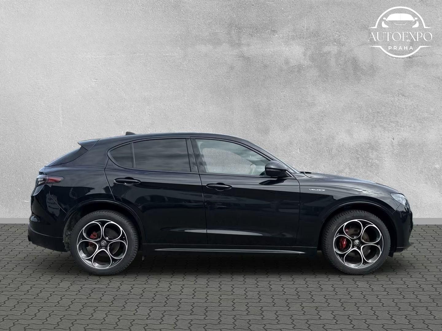 Alfa Romeo Stelvio, 2.2 Q4 Veloce*Matrix*TAŽNÉ - fotka 3