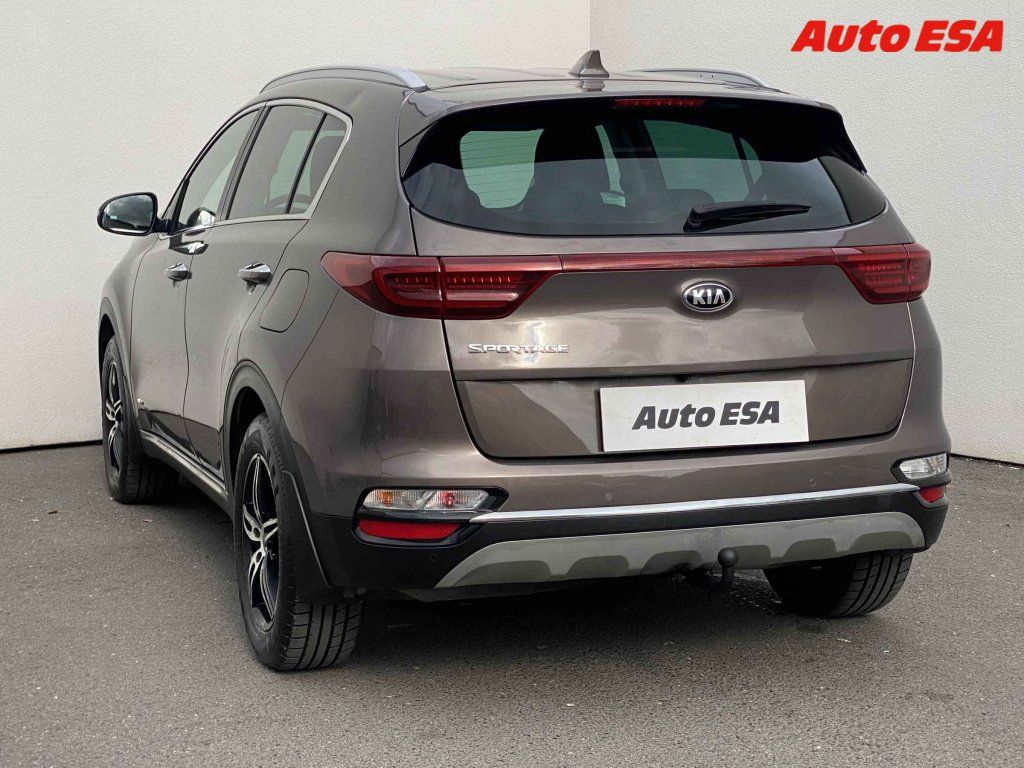 Kia Sportage, 1.6 CRDi 4x4 - fotka 6