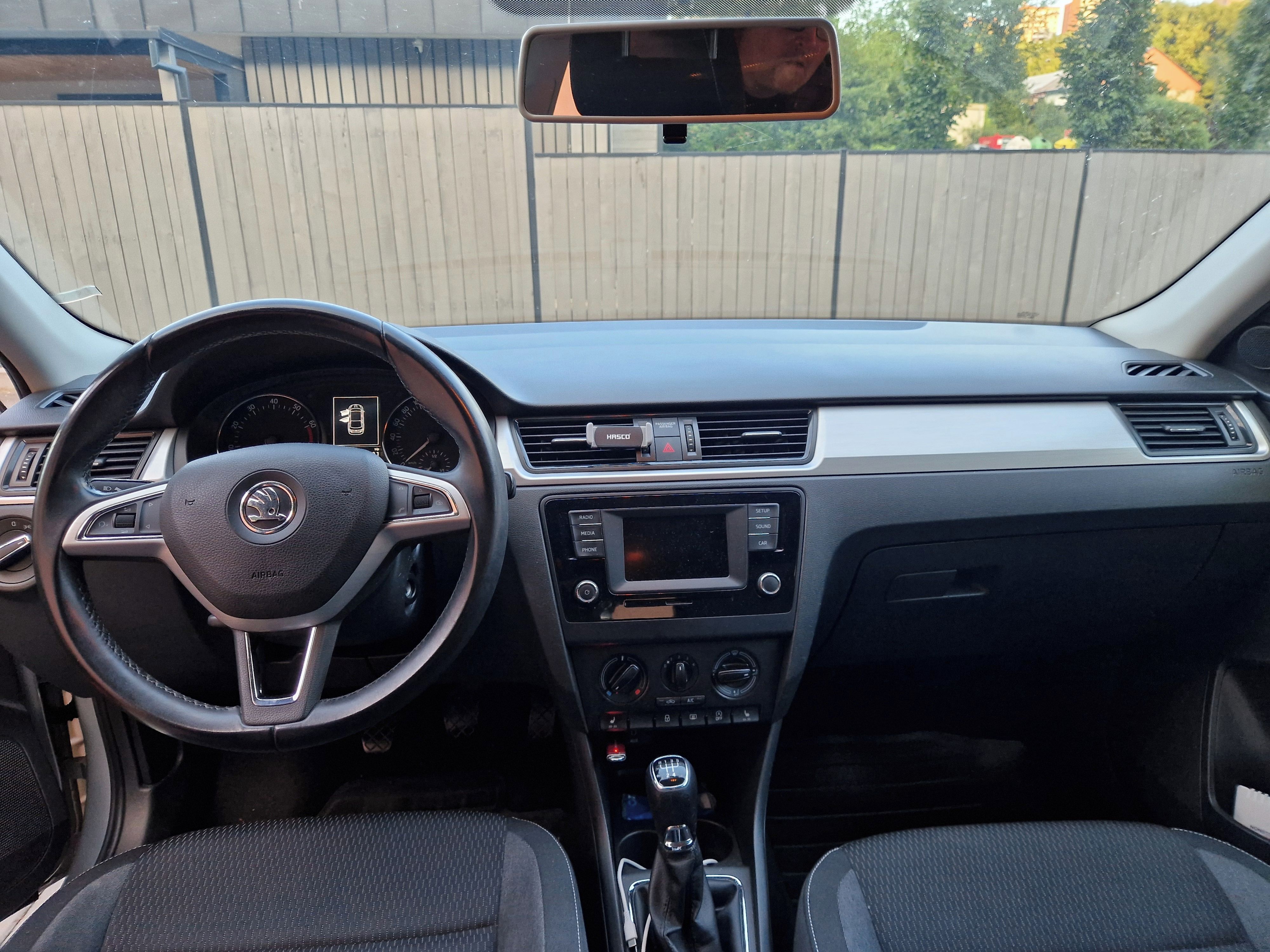 Škoda Rapid, Rapid 1.2 TSI klasický držák - fotka 2