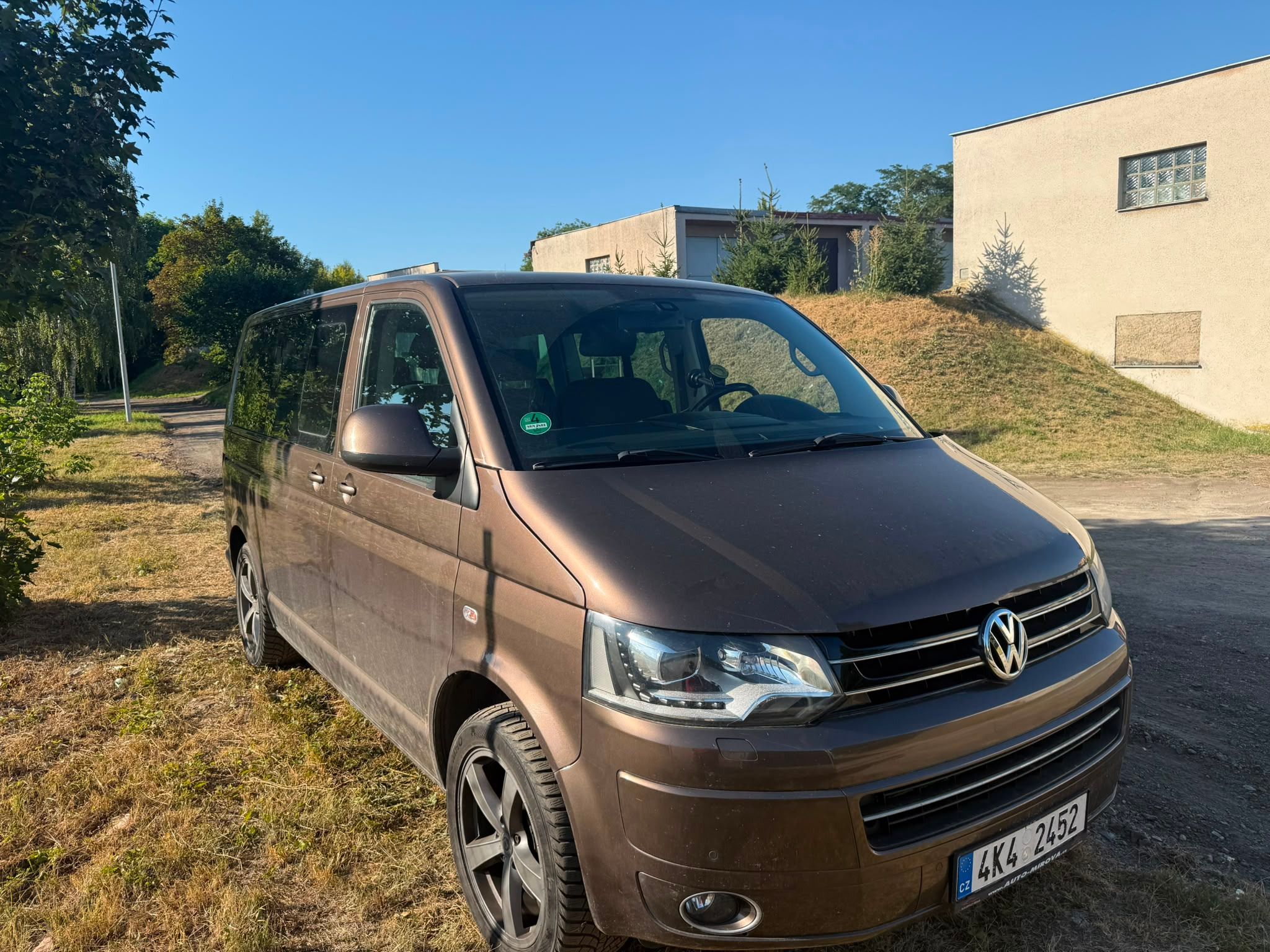 Volkswagen Multivan, Volkswagen Multivan T5 2.0