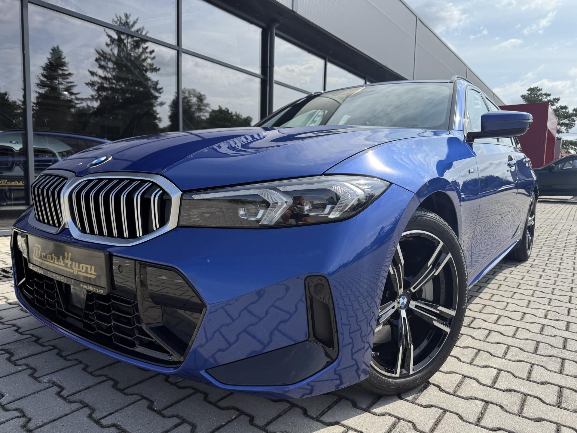 BMW Řada 3, 330i XDRIVE 180kW M-PAKET TOP!