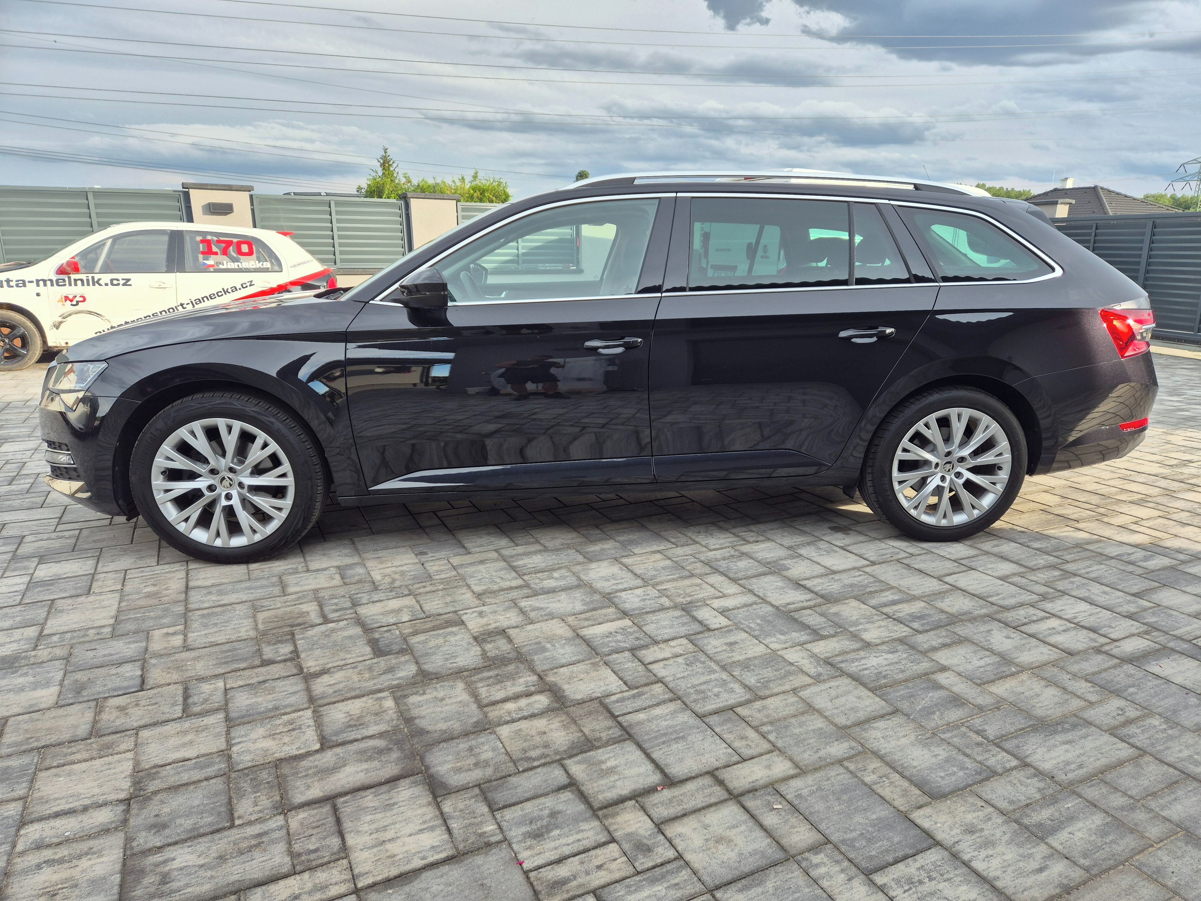 Škoda Superb, 2.0 TDi 147kw STYLE ZÁRUKA DPH - fotka 4