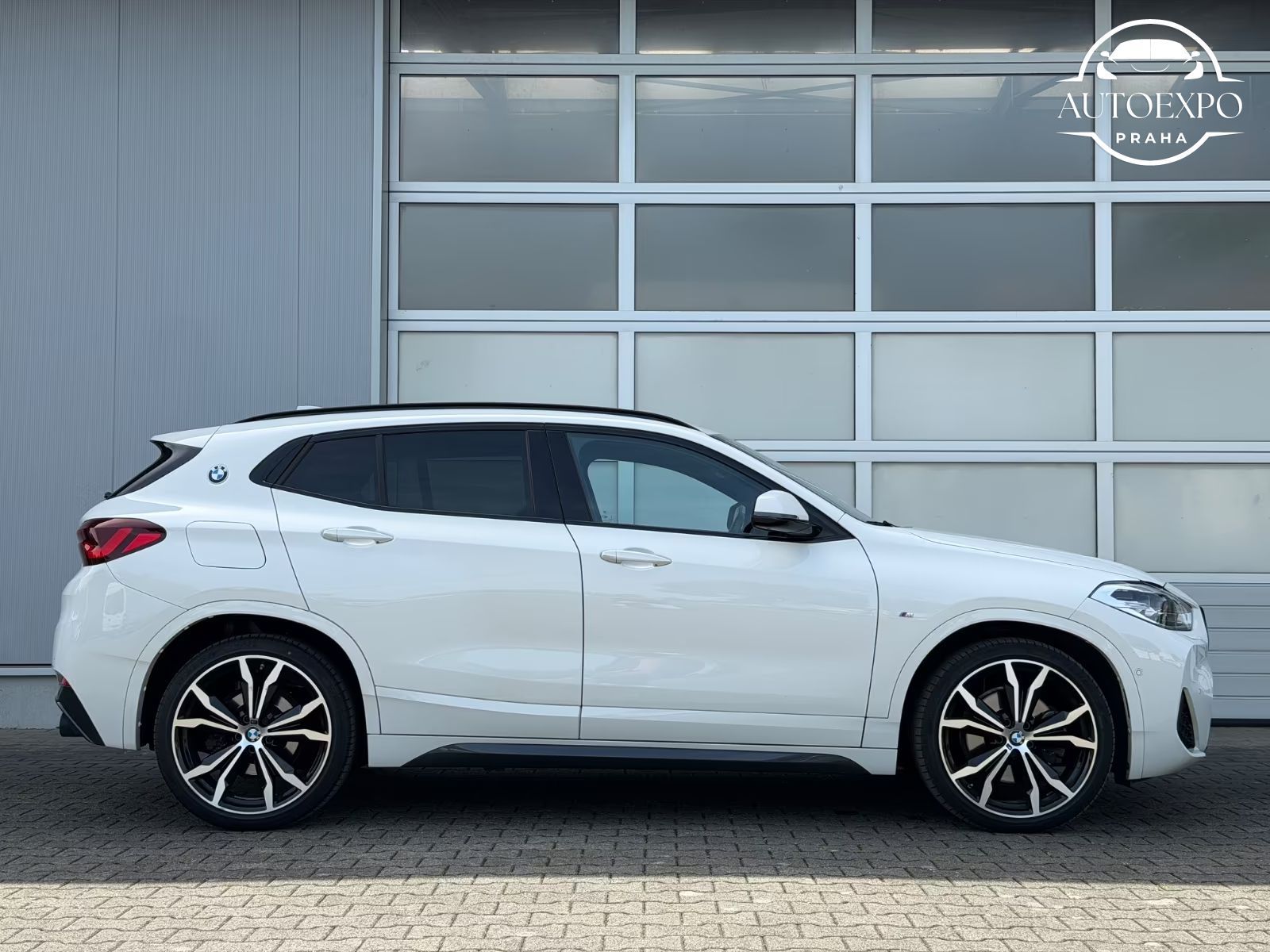 BMW X2, xDrive 20 d M-SPORT*KŮŽE*TAŽNÉ - fotka 4
