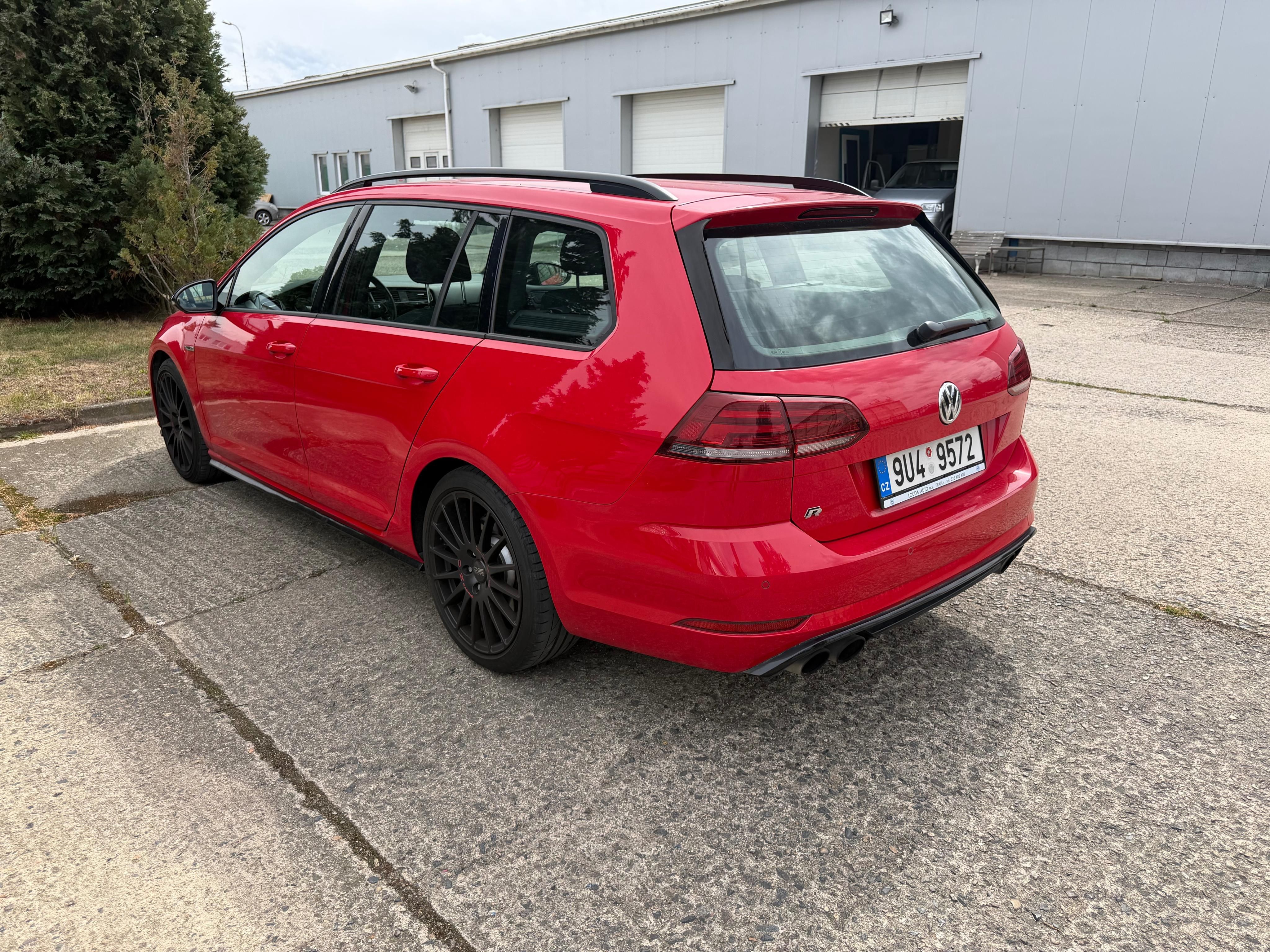 Volkswagen Golf, VW Golf Variant R - fotka 4