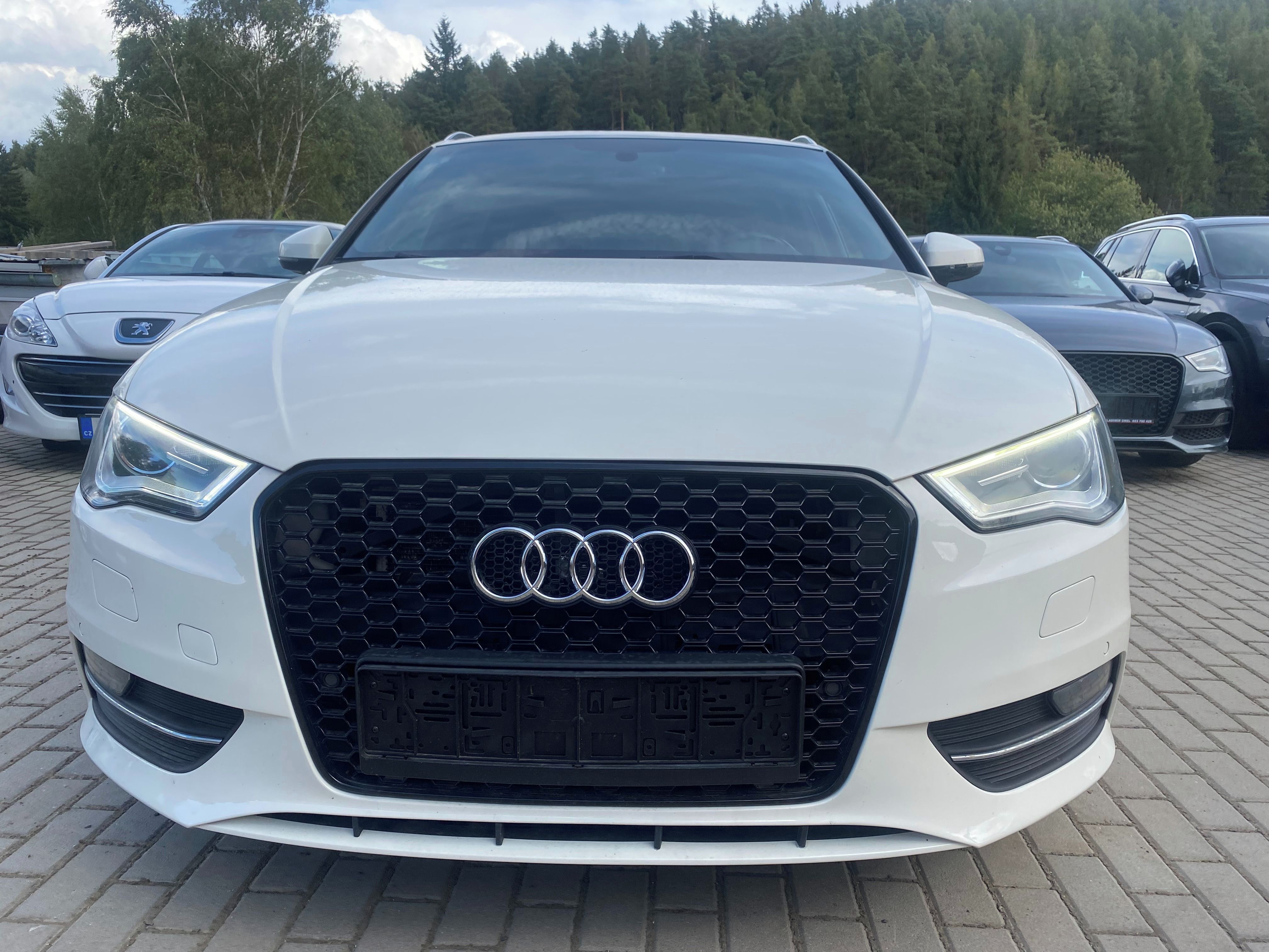 Audi A3, 2.0TDI,S-line,DSG,Šíbr,Výhřev - fotka 2