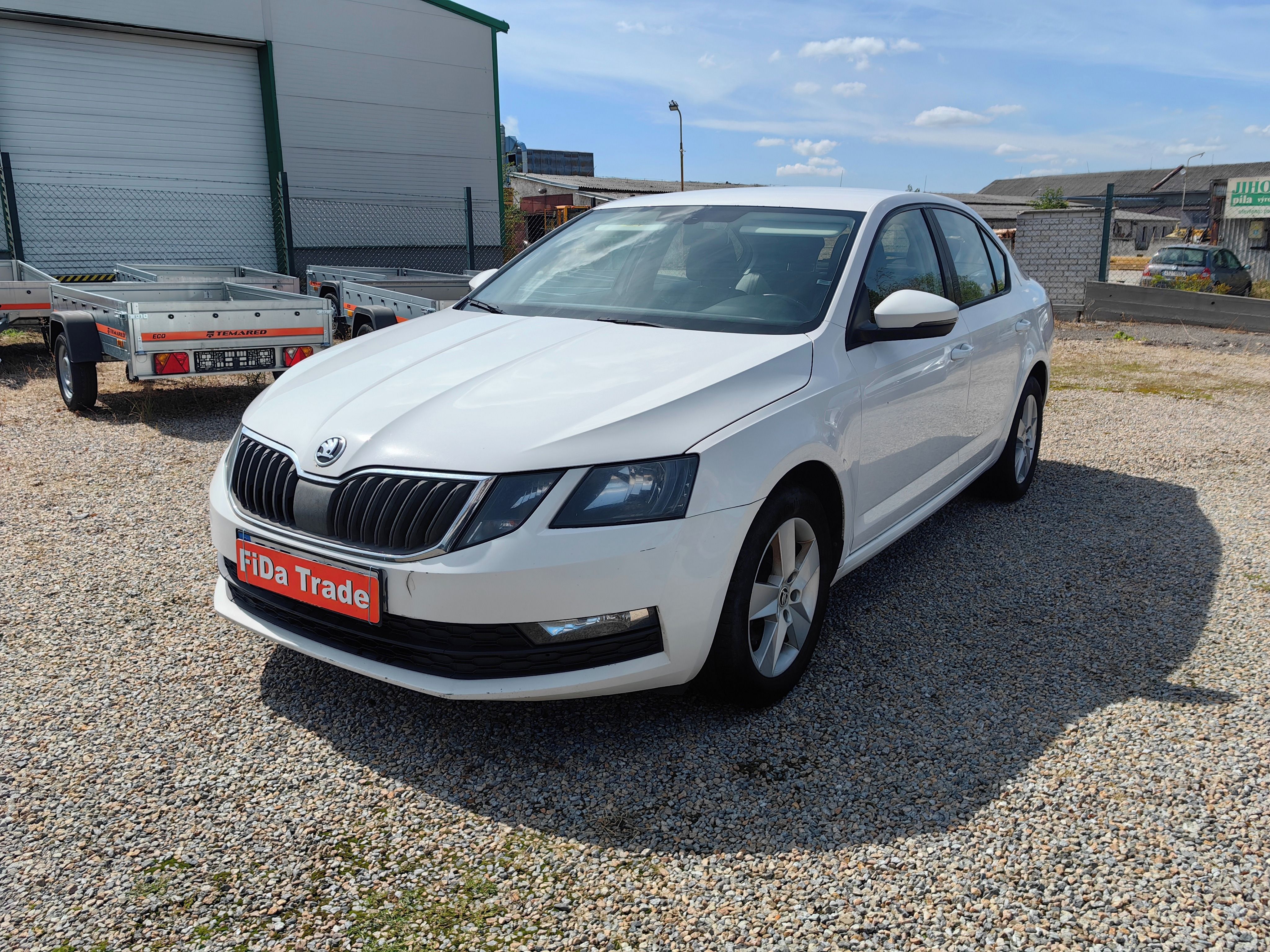 Škoda Octavia, 1.6TDi 85kW ČR původ, 1.maj