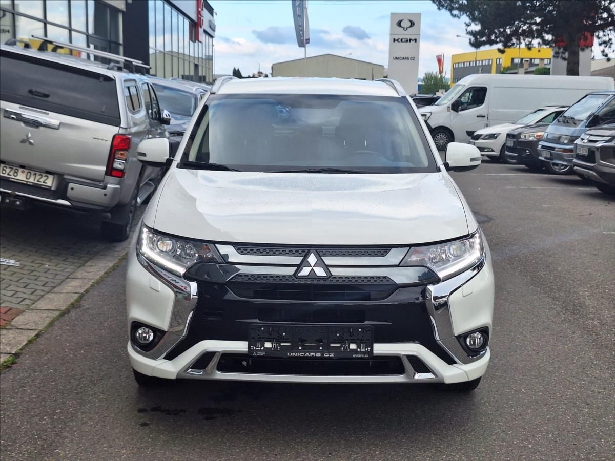Mitsubishi Outlander, 2,4 PHEV  Intense plus 4WD DPH - fotka 2