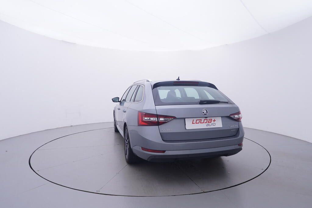 Škoda Superb, L&K 2.0 TDI 140 kW - fotka 4