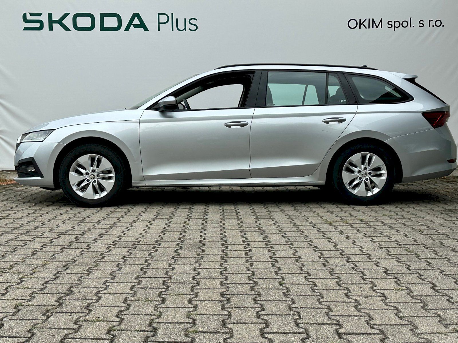 Škoda Octavia, 2.0 TDI 85kW Ambition Combi - fotka 3