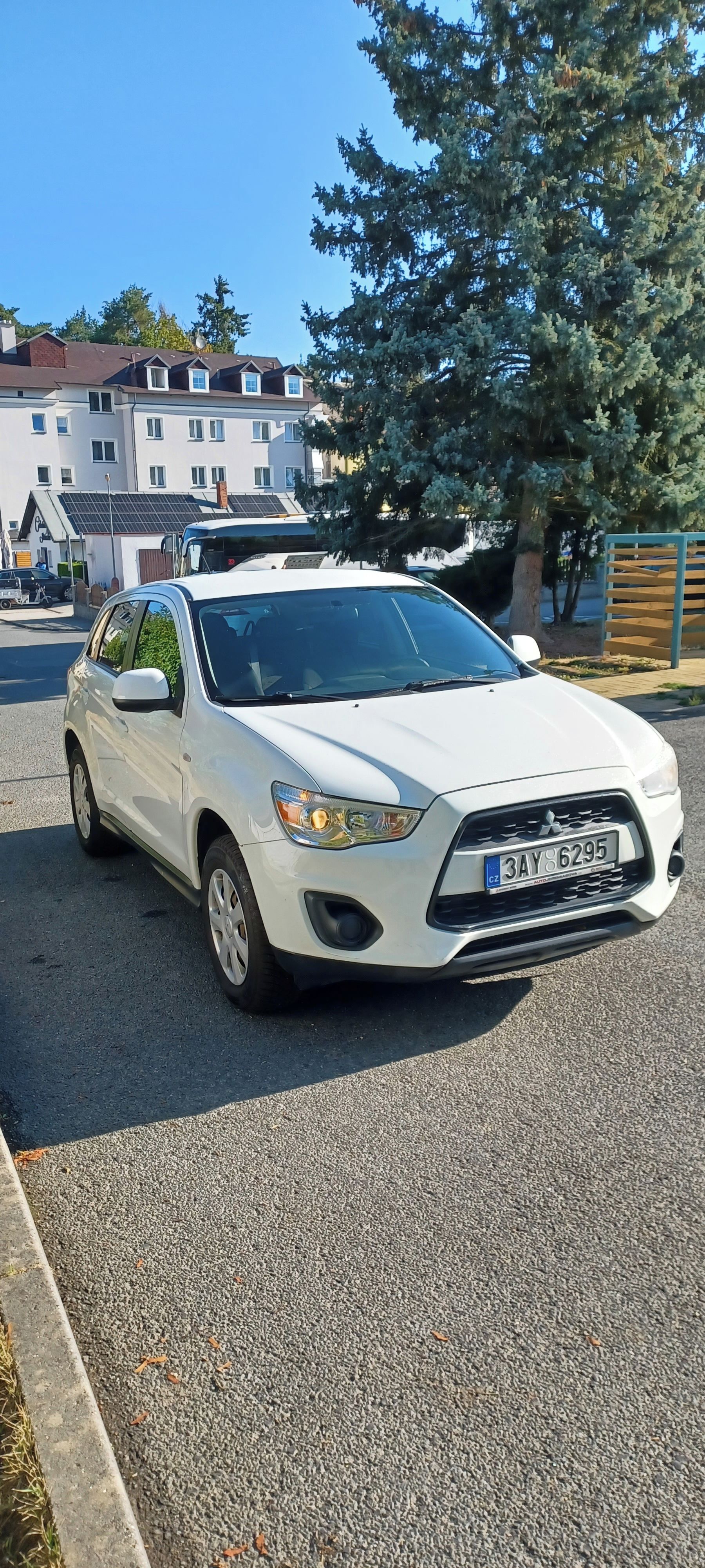 Mitsubishi ASX, 1,6 perf. stav, první majitel - fotka 5