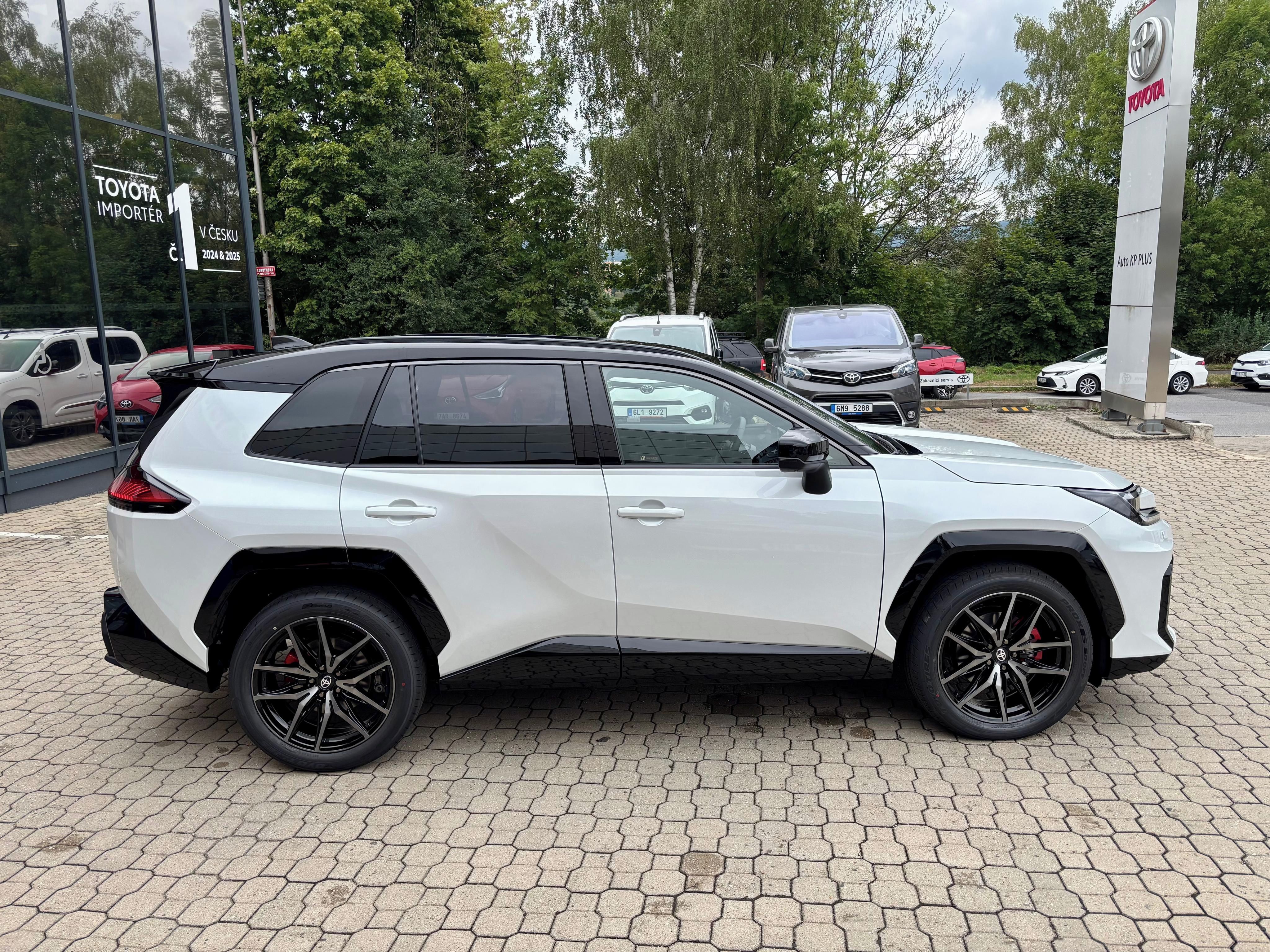Toyota Rav4, 2,5PHEV 309k GR Sport 4x4 - fotka 4