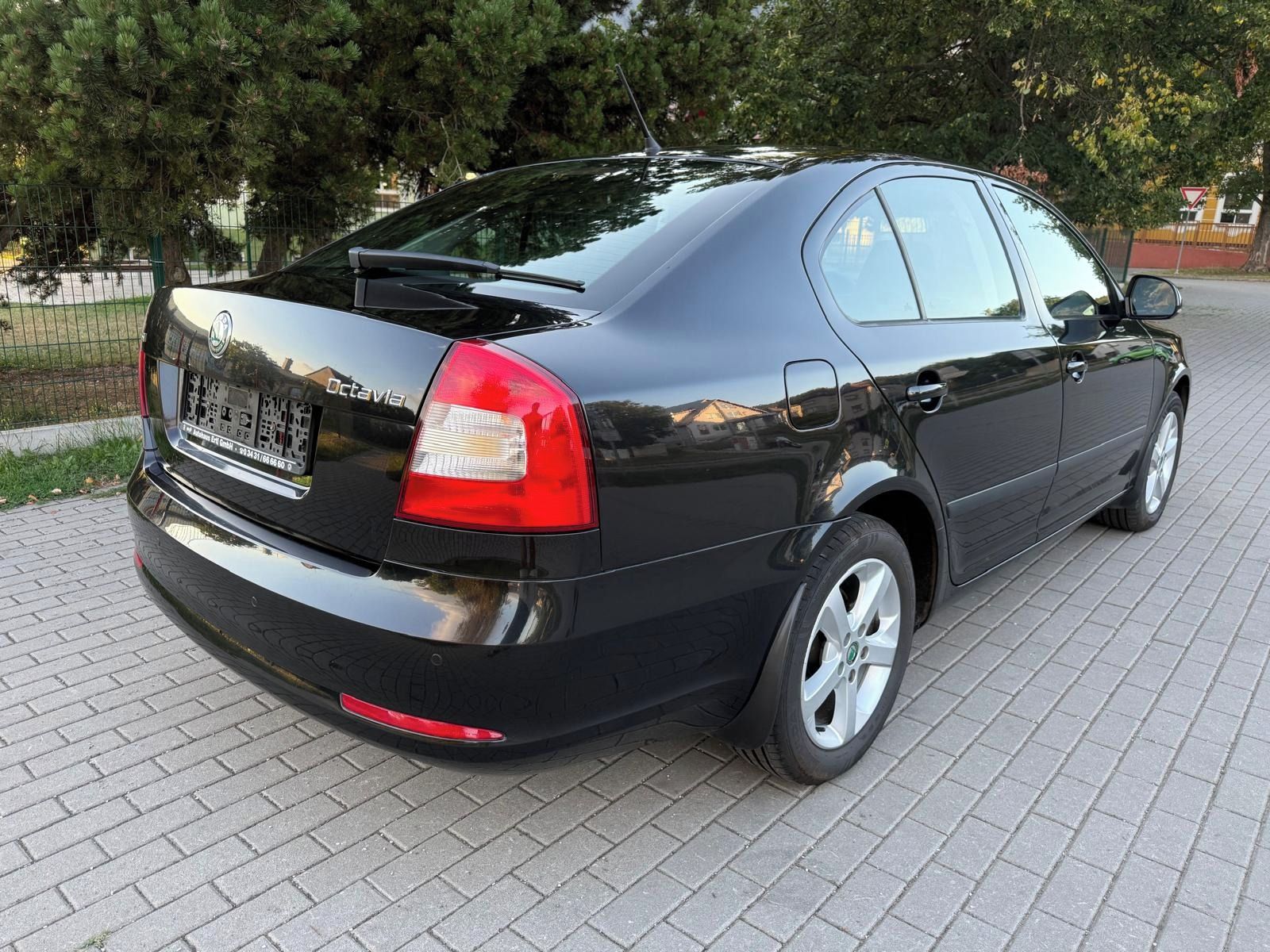 Škoda Octavia, 1.4TSi 90kW krásnýLAK serviska - fotka 3
