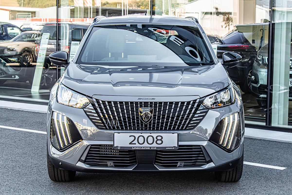 Peugeot 2008, 1,2 ALLURE Hybrid 145 e-DCS6 - fotka 2