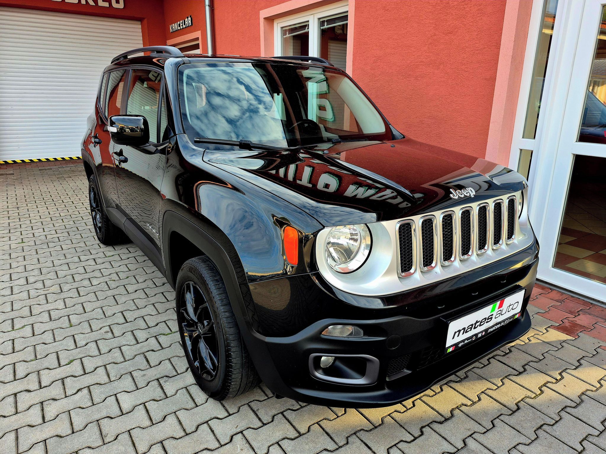 Jeep Renegade, 2.0 M-Jet 88kw Longitude 4WD - fotka 5