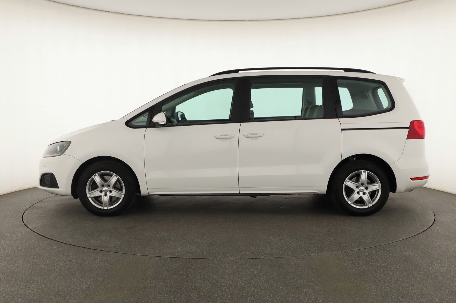 Seat Alhambra, 1.4 TSI, 7 míst - fotka 3