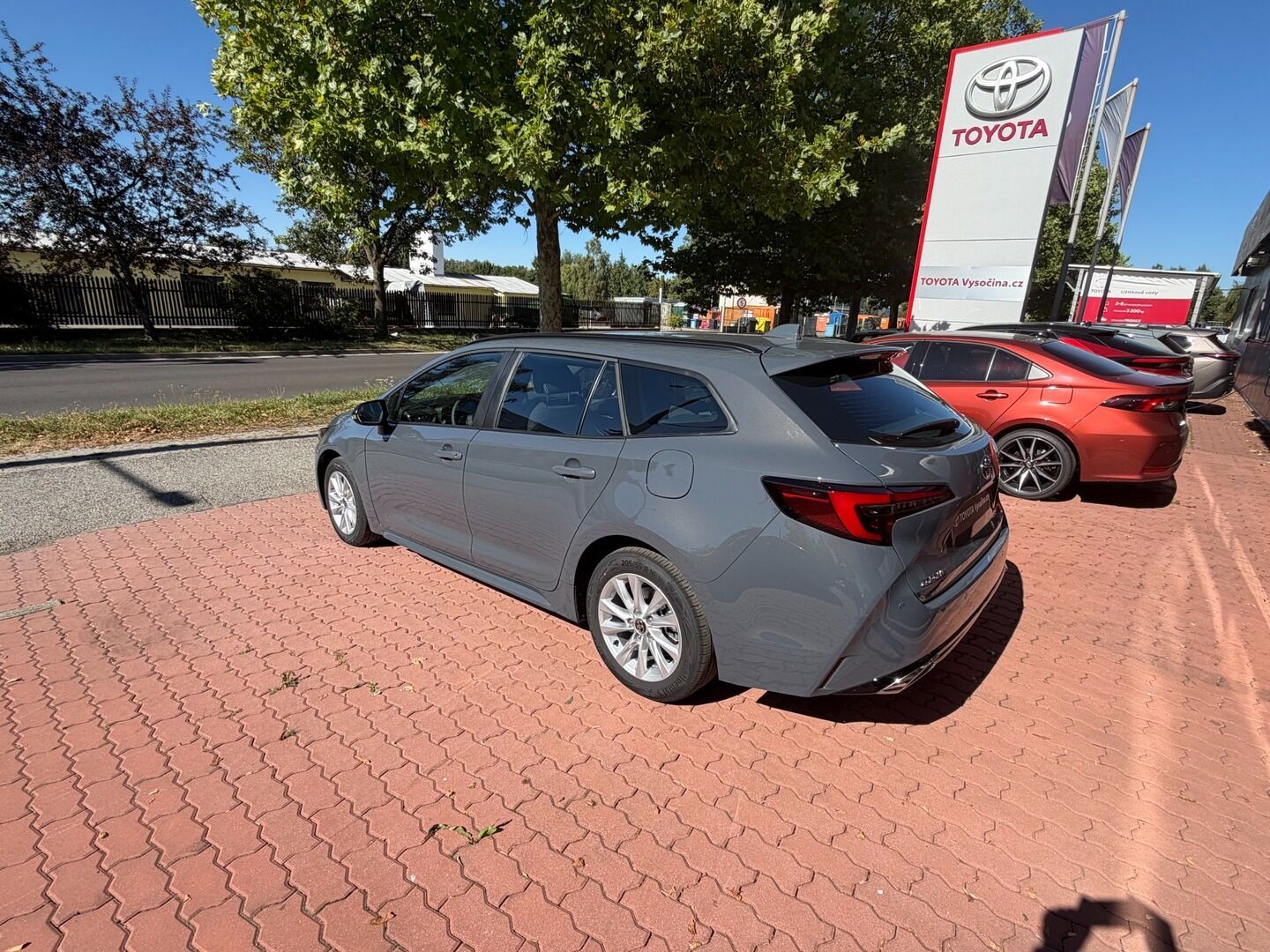Toyota Corolla, 1.8L hybrid e-CVT (2x4) - fotka 5