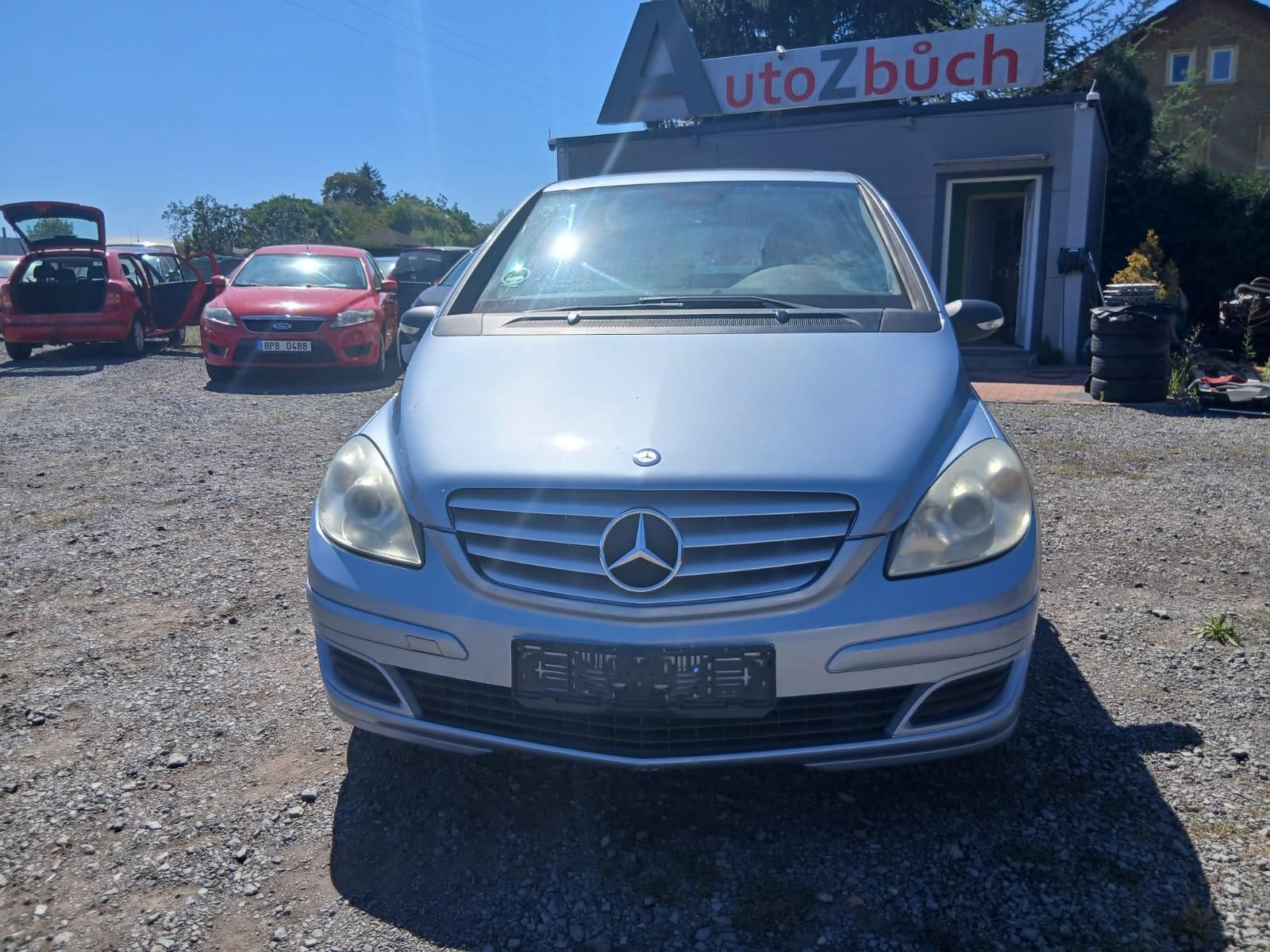Mercedes-Benz Třídy B, 1.7i, KLIMATRONIC - fotka 3