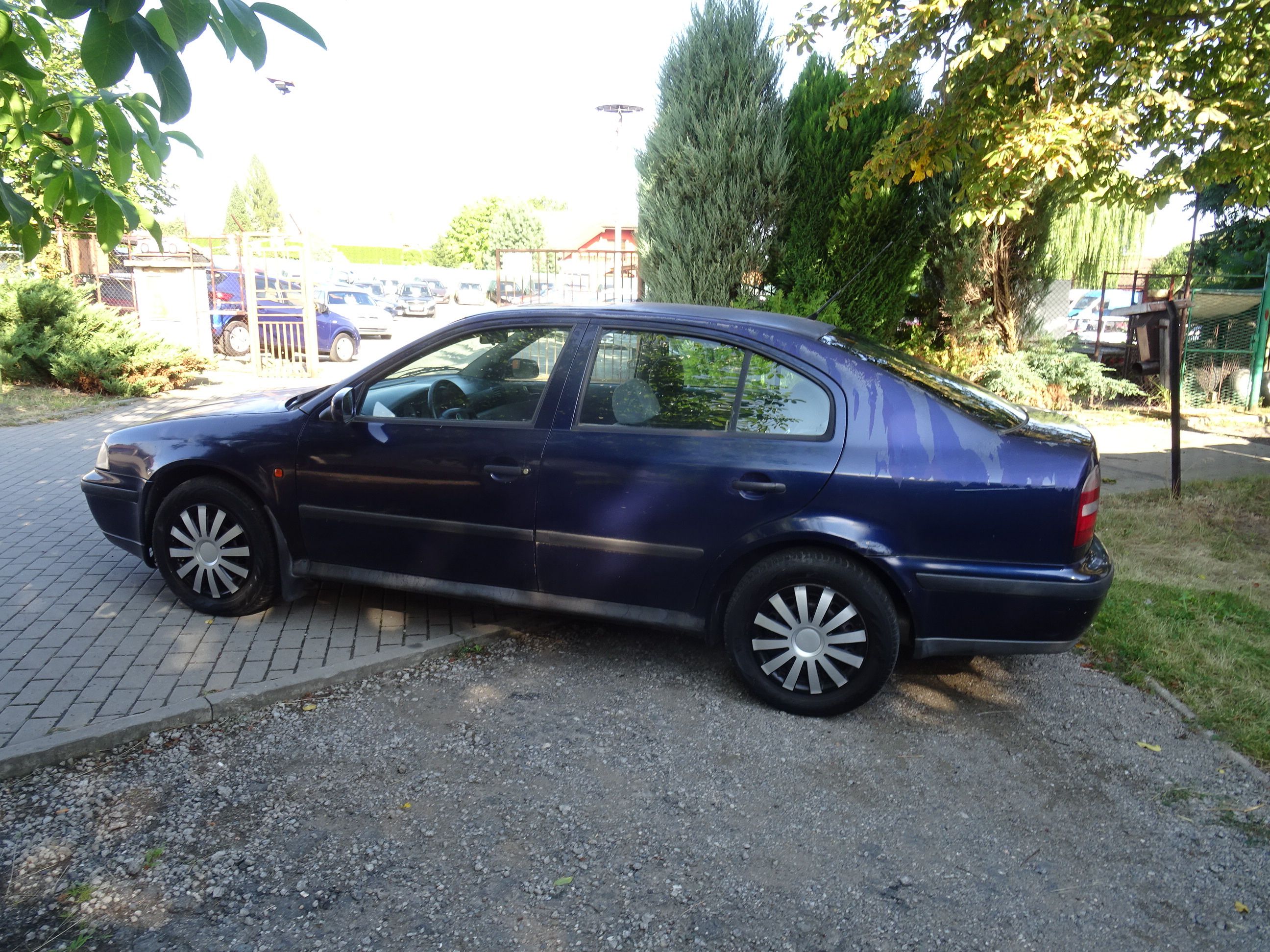Škoda Octavia, 1.8 - fotka 4