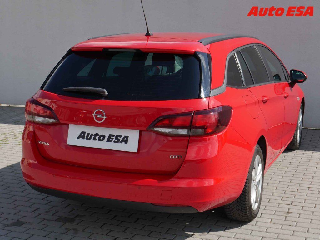 Opel Astra, 1.6 CRDi Sports Tourer,ČR - fotka 4