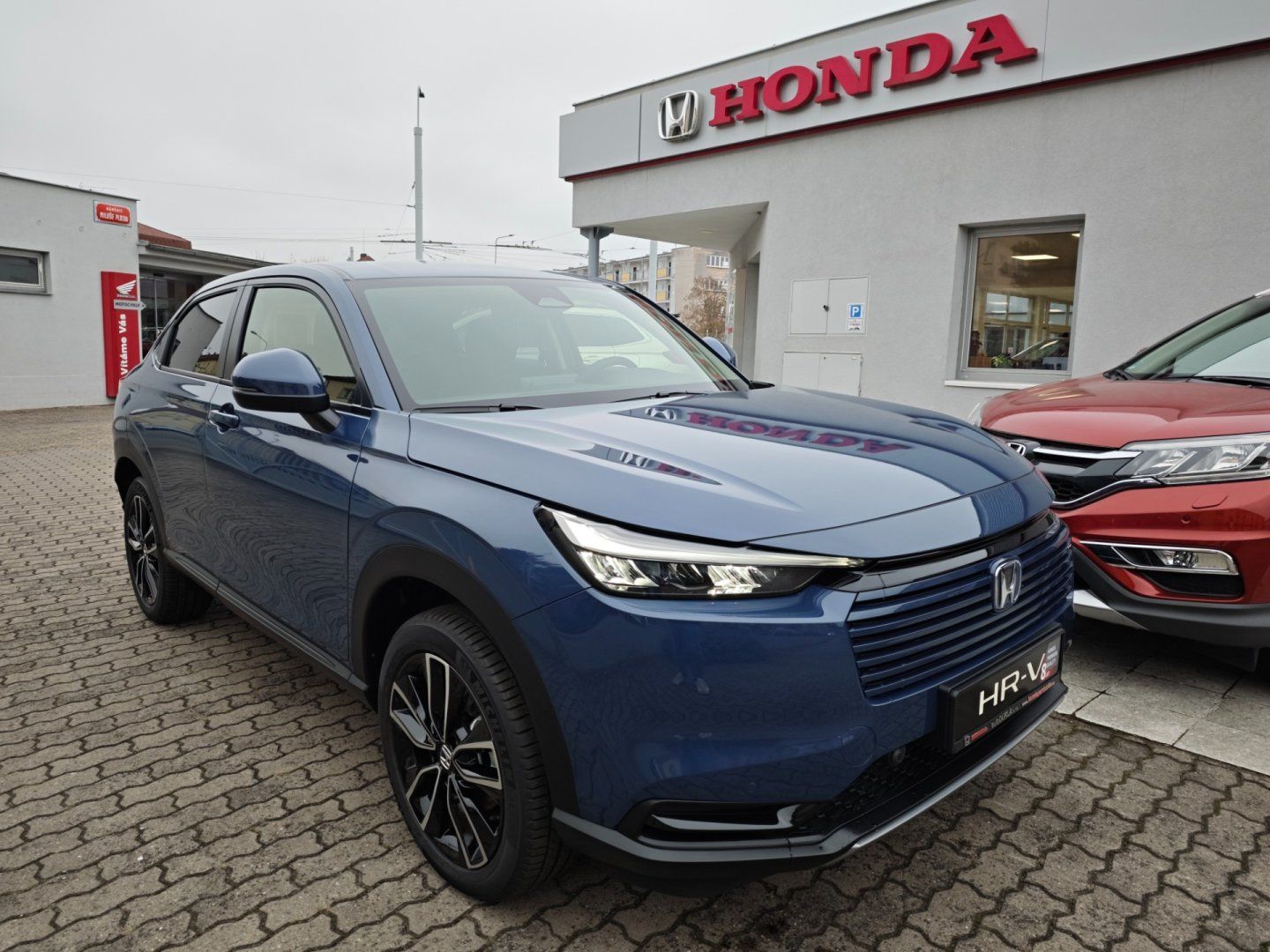 Honda HR-V, 1.5 eHEV Elegance MR27 SKLADEM - fotka 2