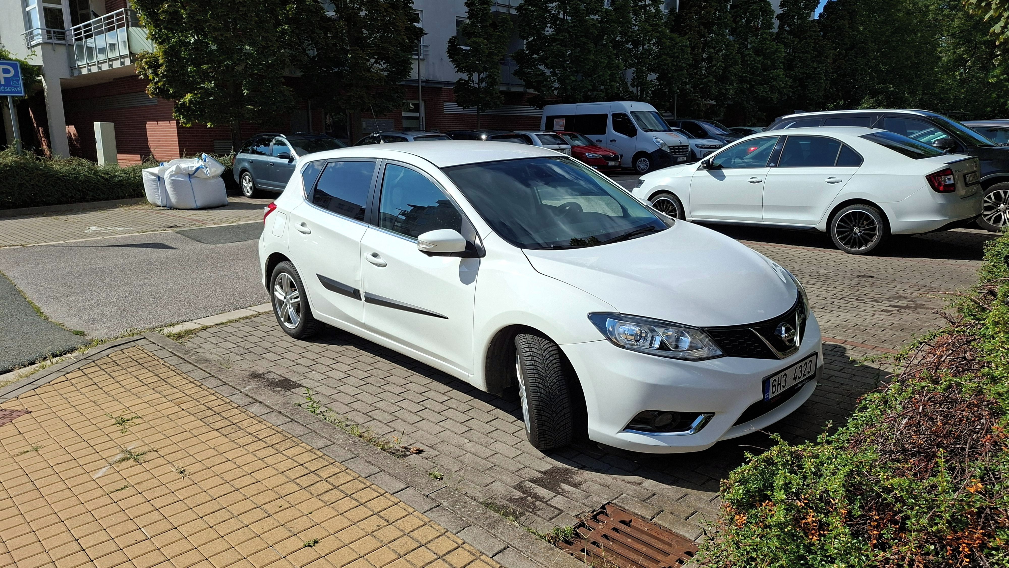 Nissan Pulsar, Nissan Pulsar 1.6 l  Tekna - fotka 6