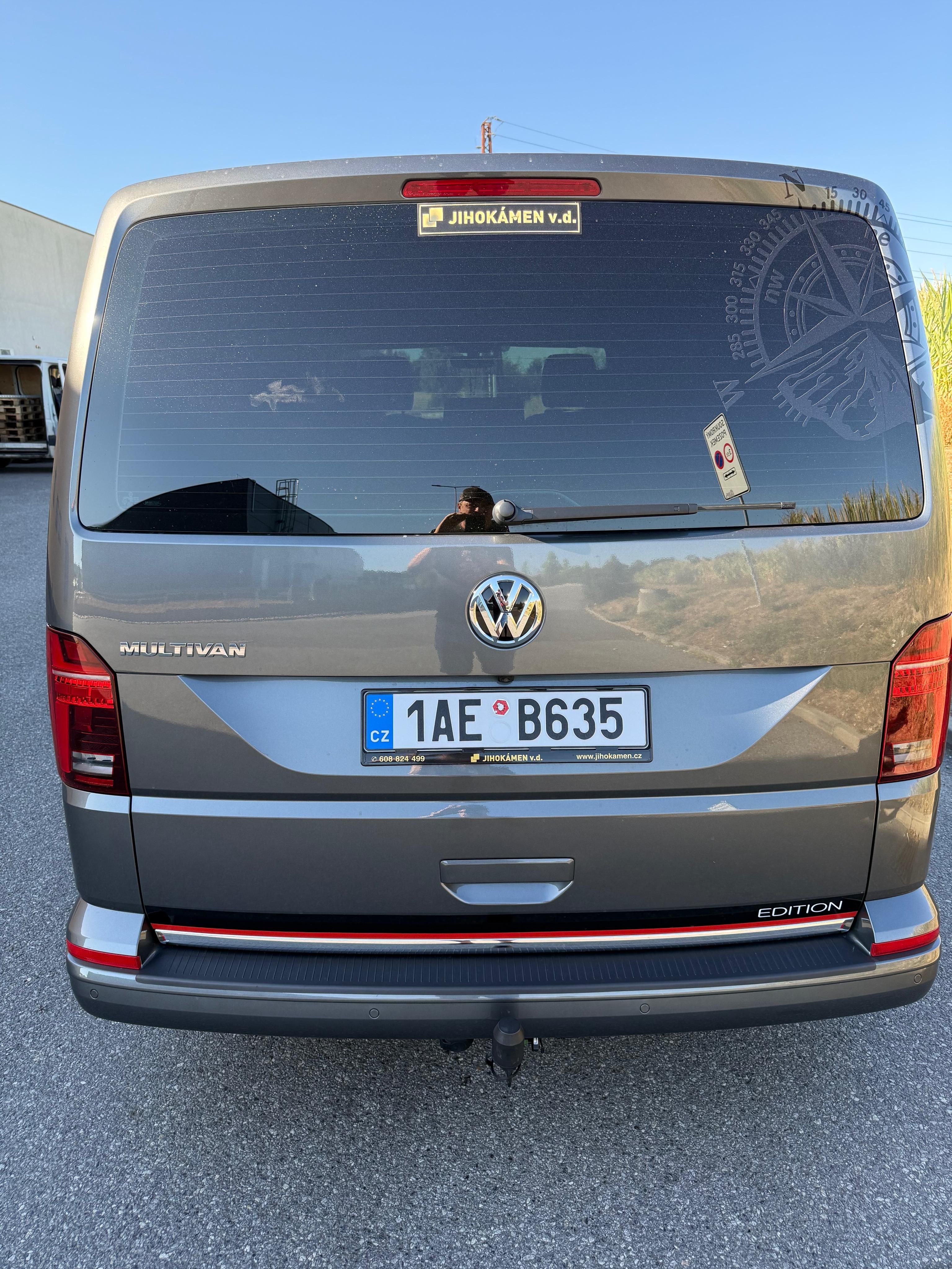 Volkswagen Multivan - fotka 5