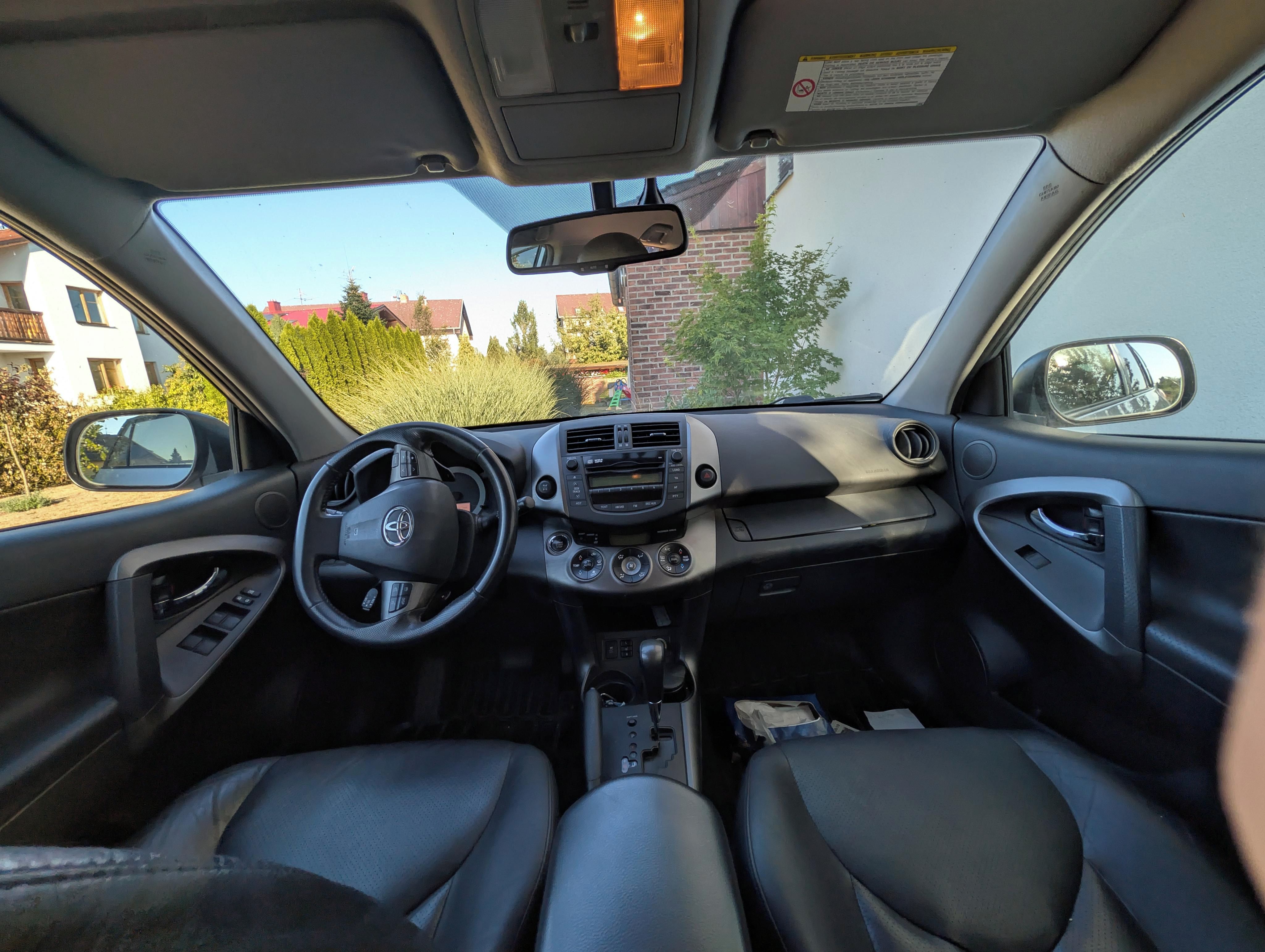 Toyota Rav4, 2,2 l TDI, servisováno - fotka 4