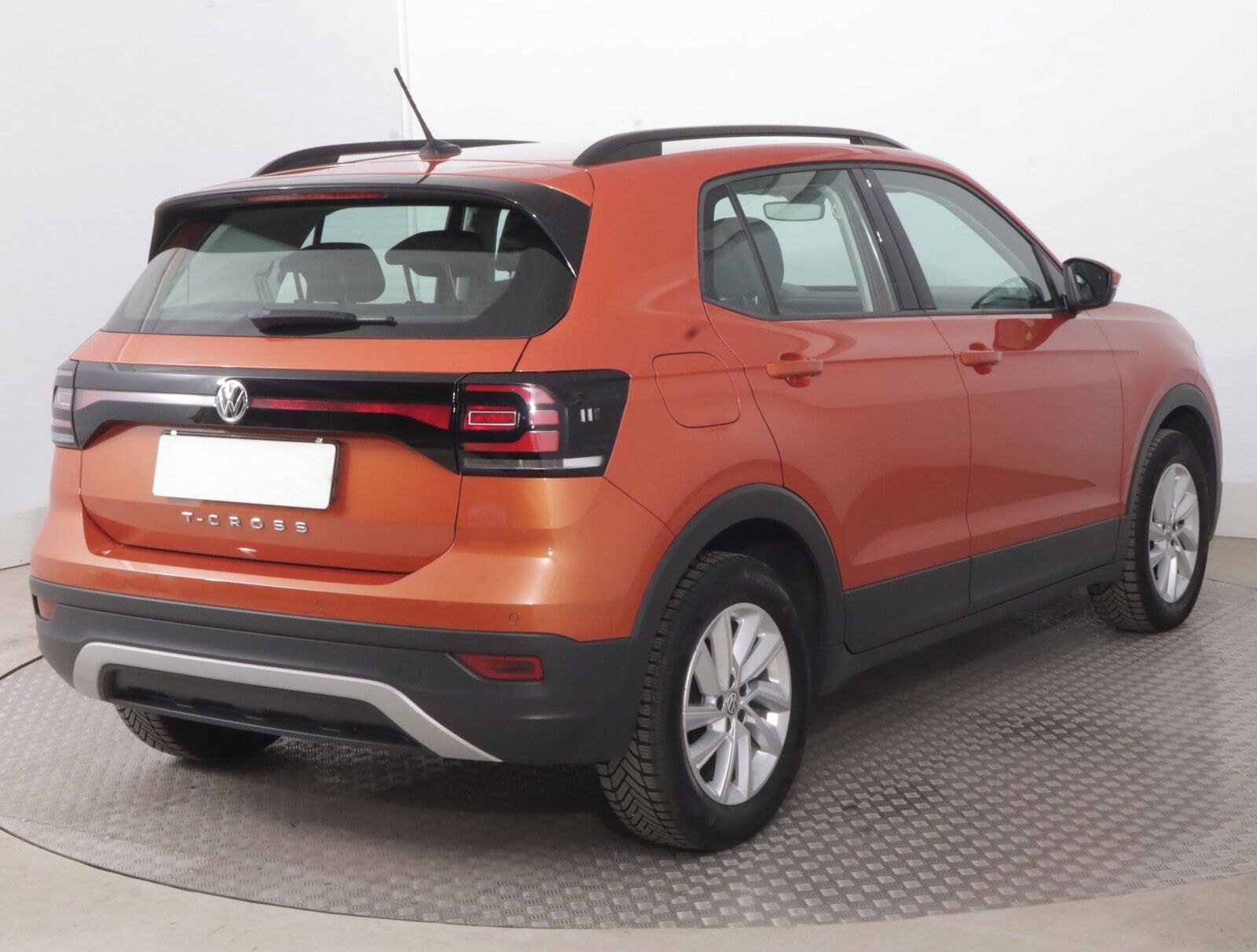 Volkswagen T-Cross, 1.0 TSI, Life, Serv.kniha - fotka 5