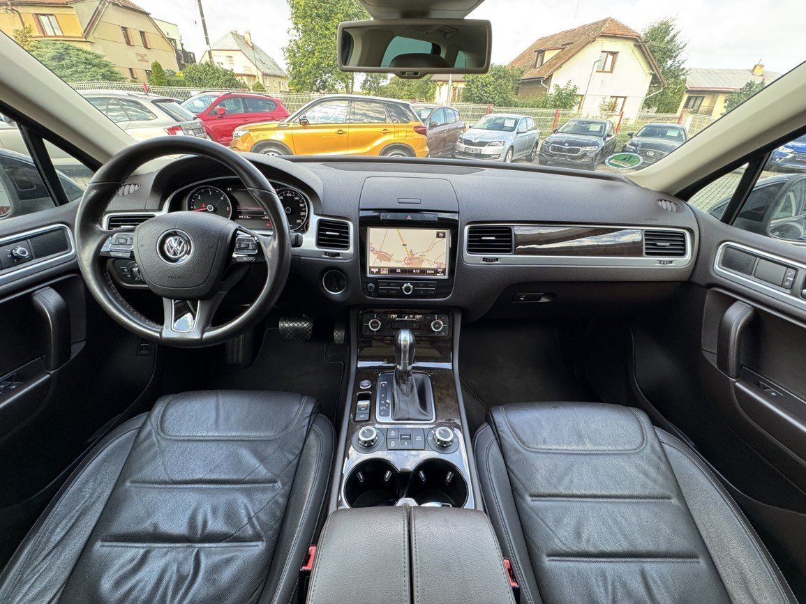 Volkswagen Touareg, 3.0TDI Vzduch Navi Pano Kamera - fotka 6