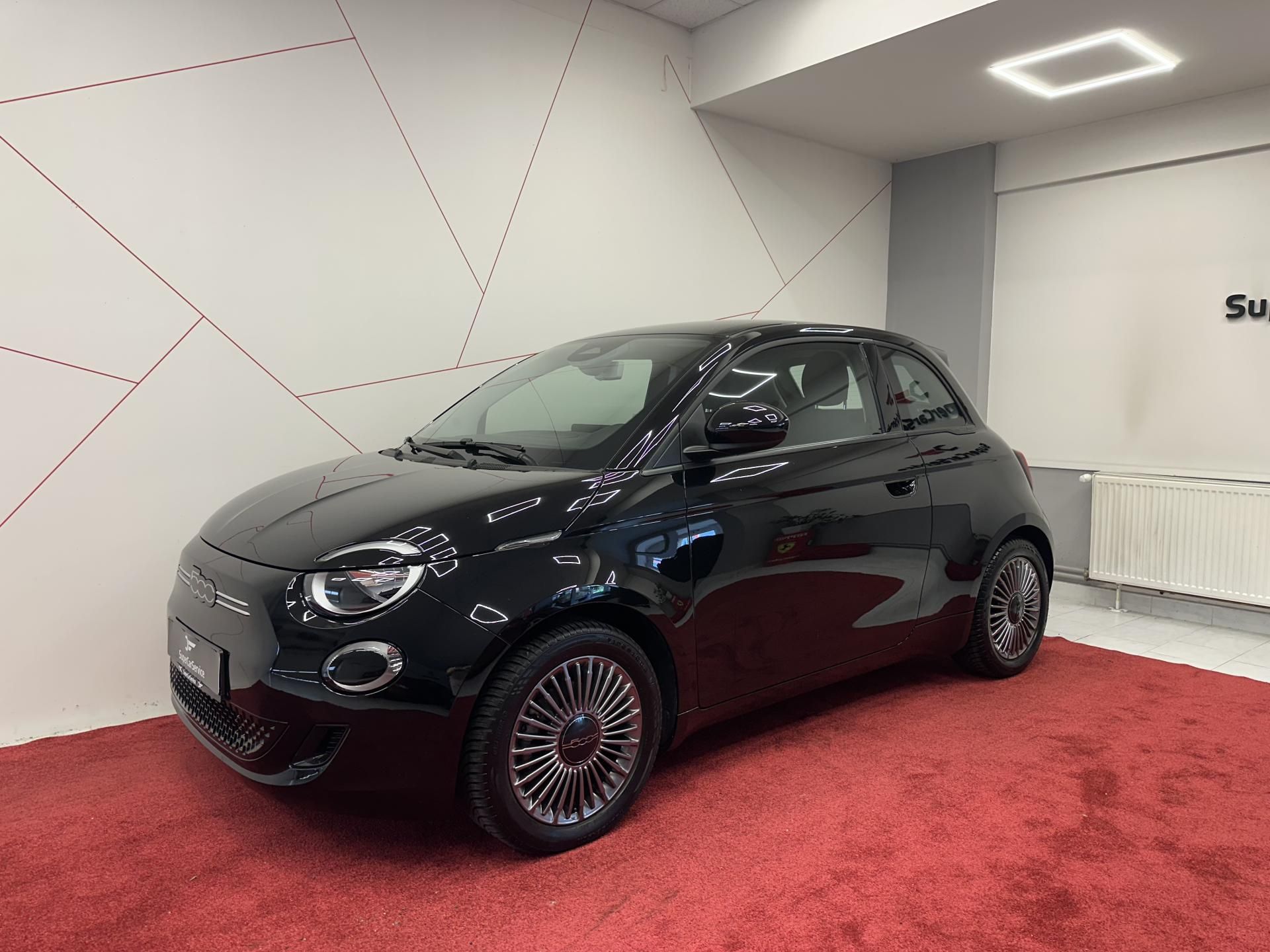 Fiat 500E, 500E 3+1*42kwh*KAMERA*DPH