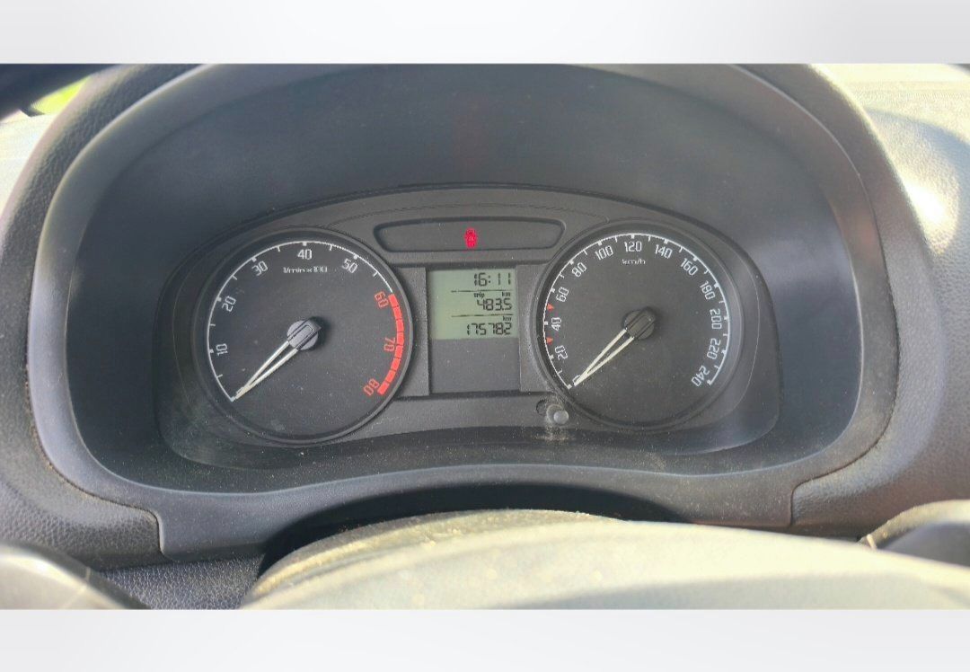 Škoda Fabia, 1.2 HTP Servisováno 1.majitel - fotka 6